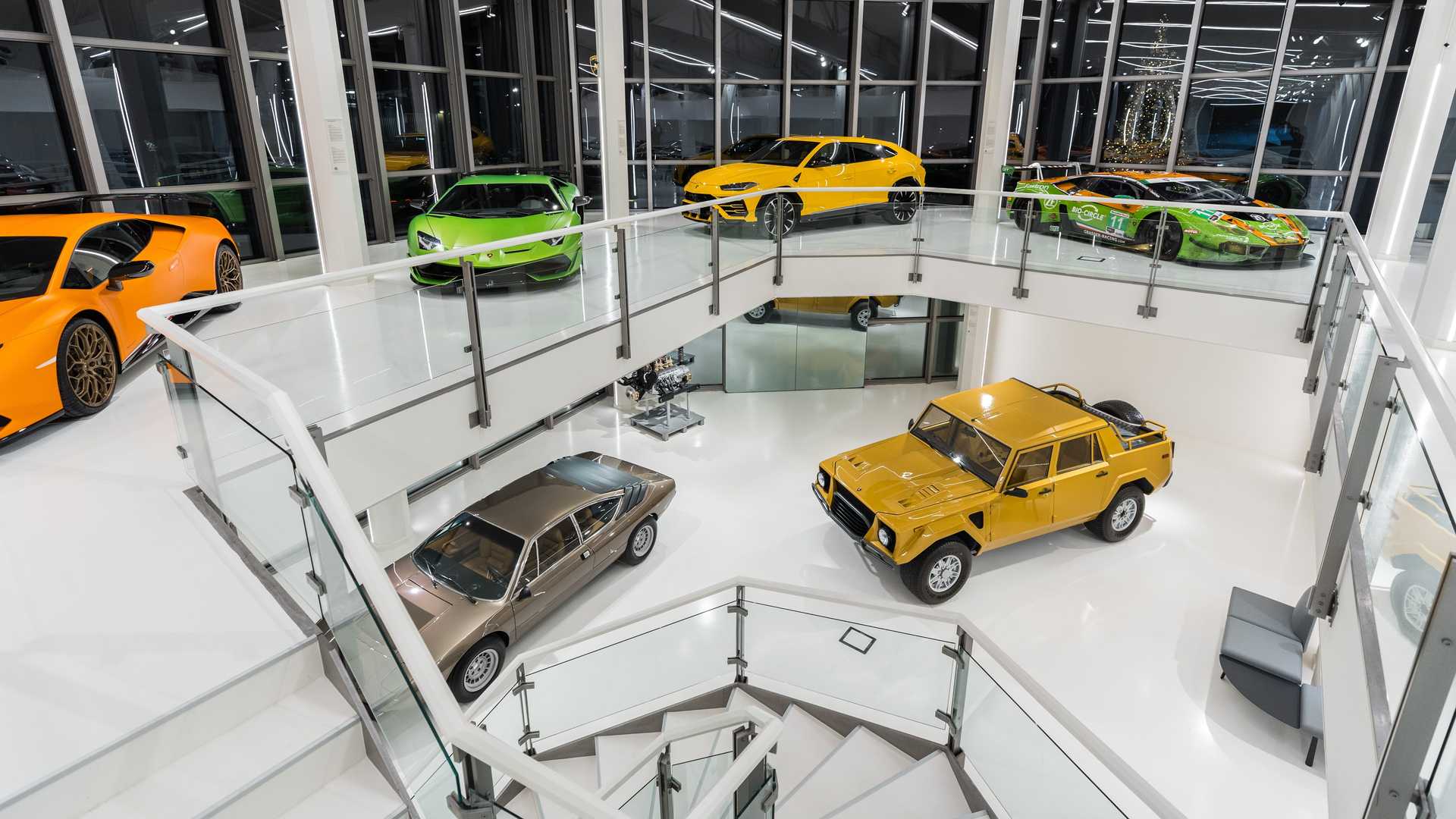 Lamborghini Museo (1).jpg