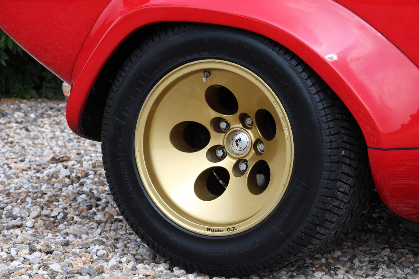 Lamborghini Pirelli (5).JPG