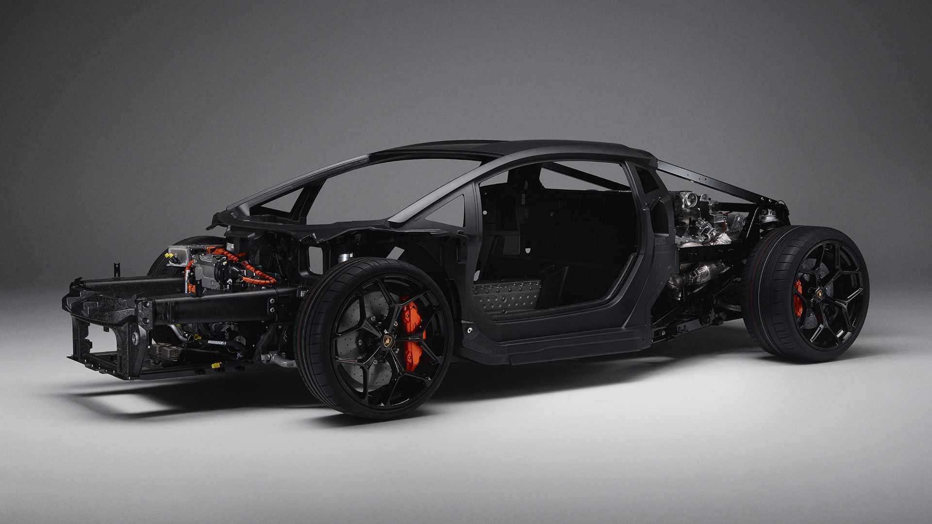 lamborghini-revuelto-anh-3.jpg