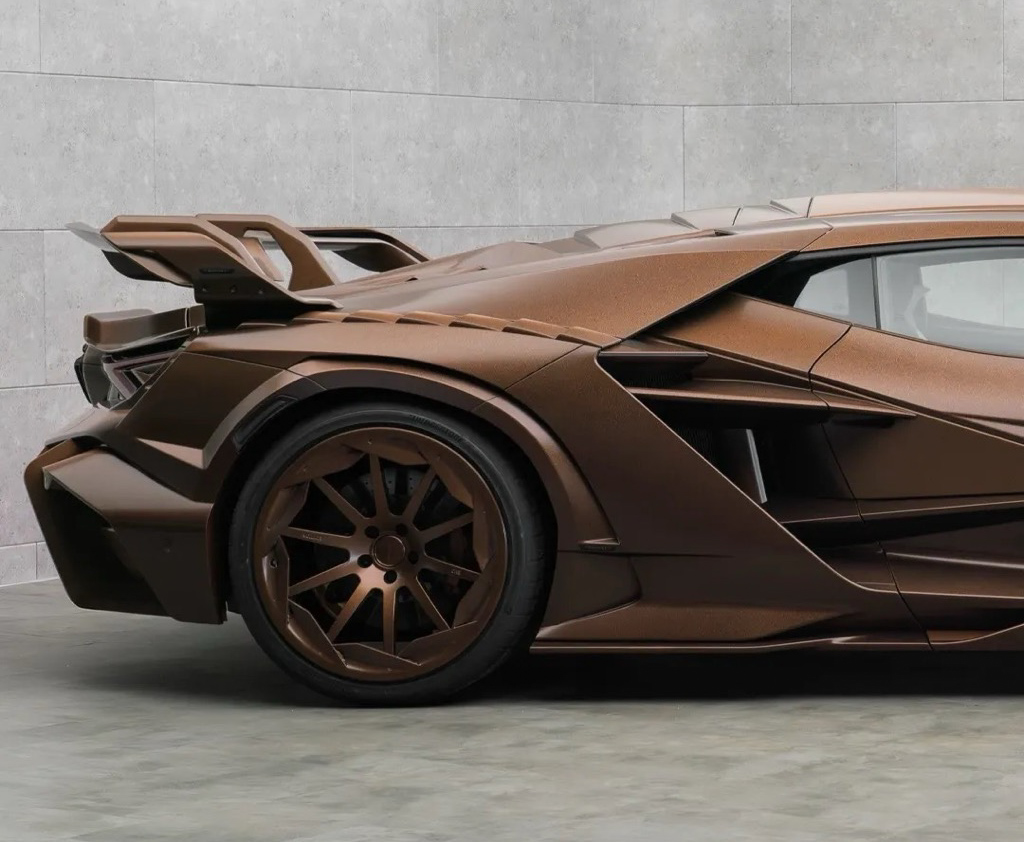 Lamborghini Revuelto-anh-_3.jpg