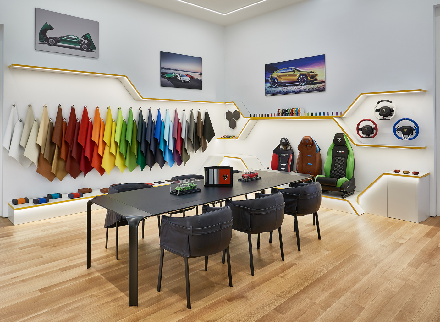 Lamborghini Showroom NYC (11).JPG