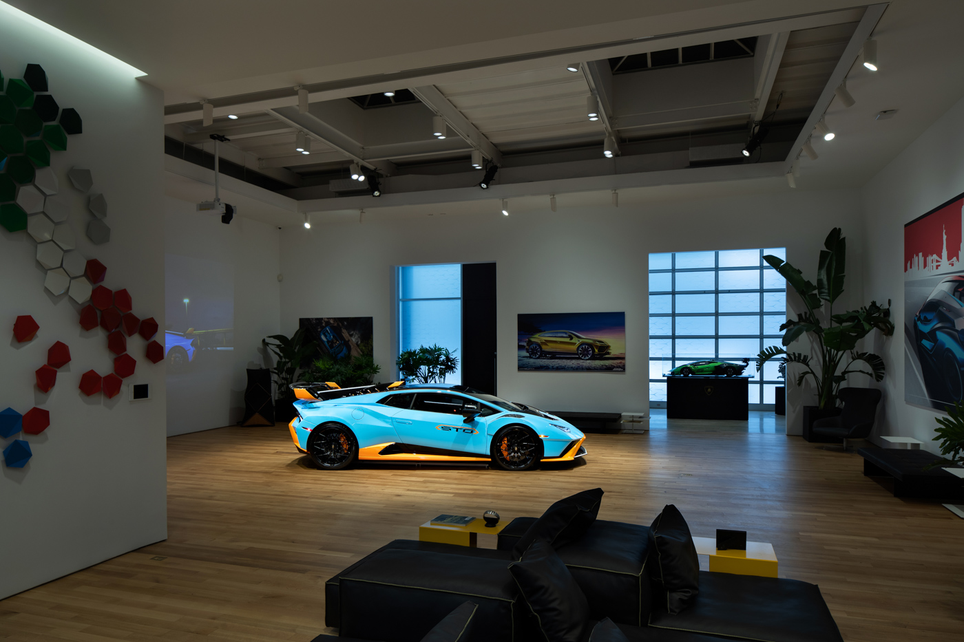 Lamborghini Showroom NYC (5).JPG