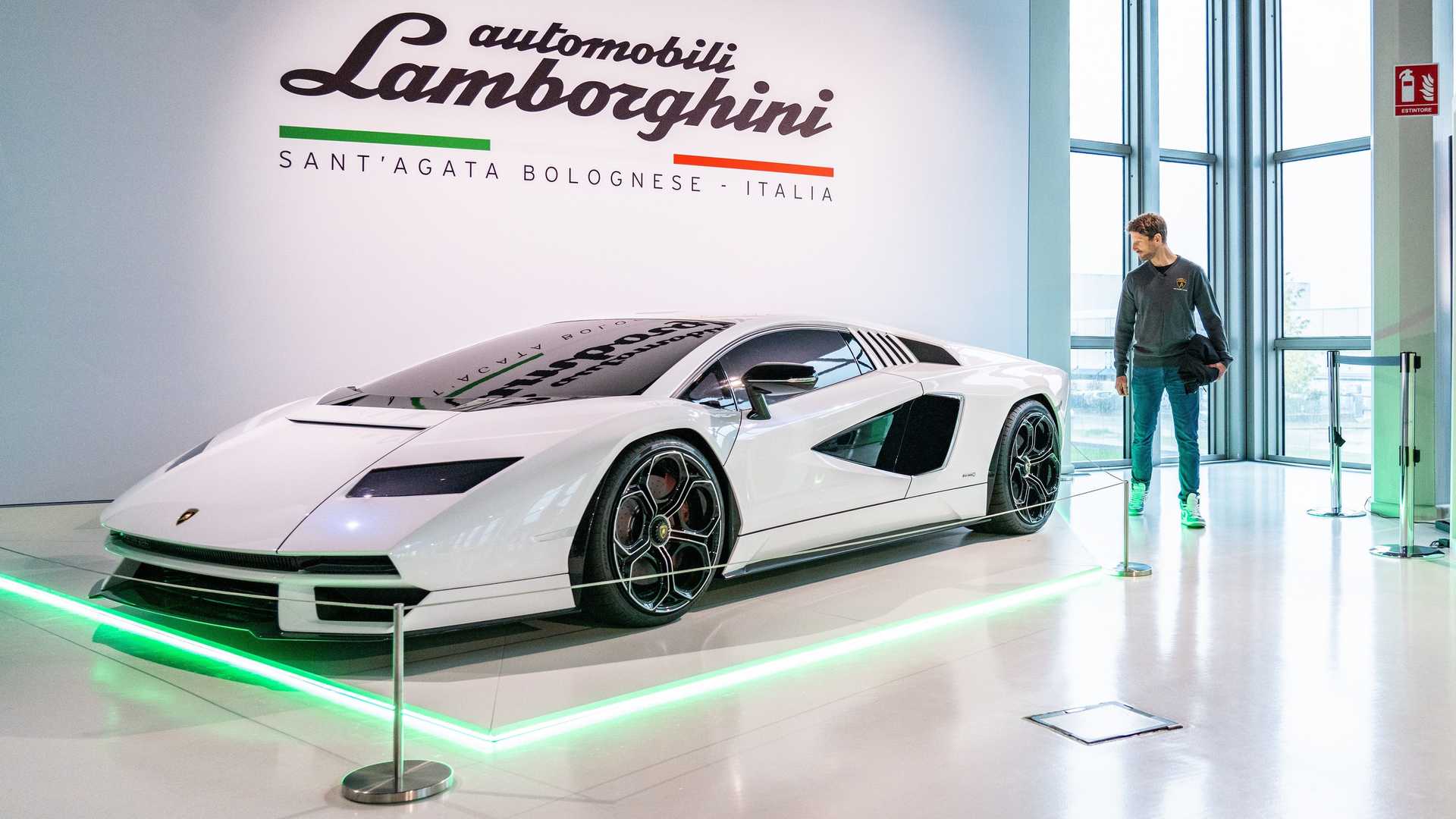 Lamborghini Squadra Corse Racer (4).jpg