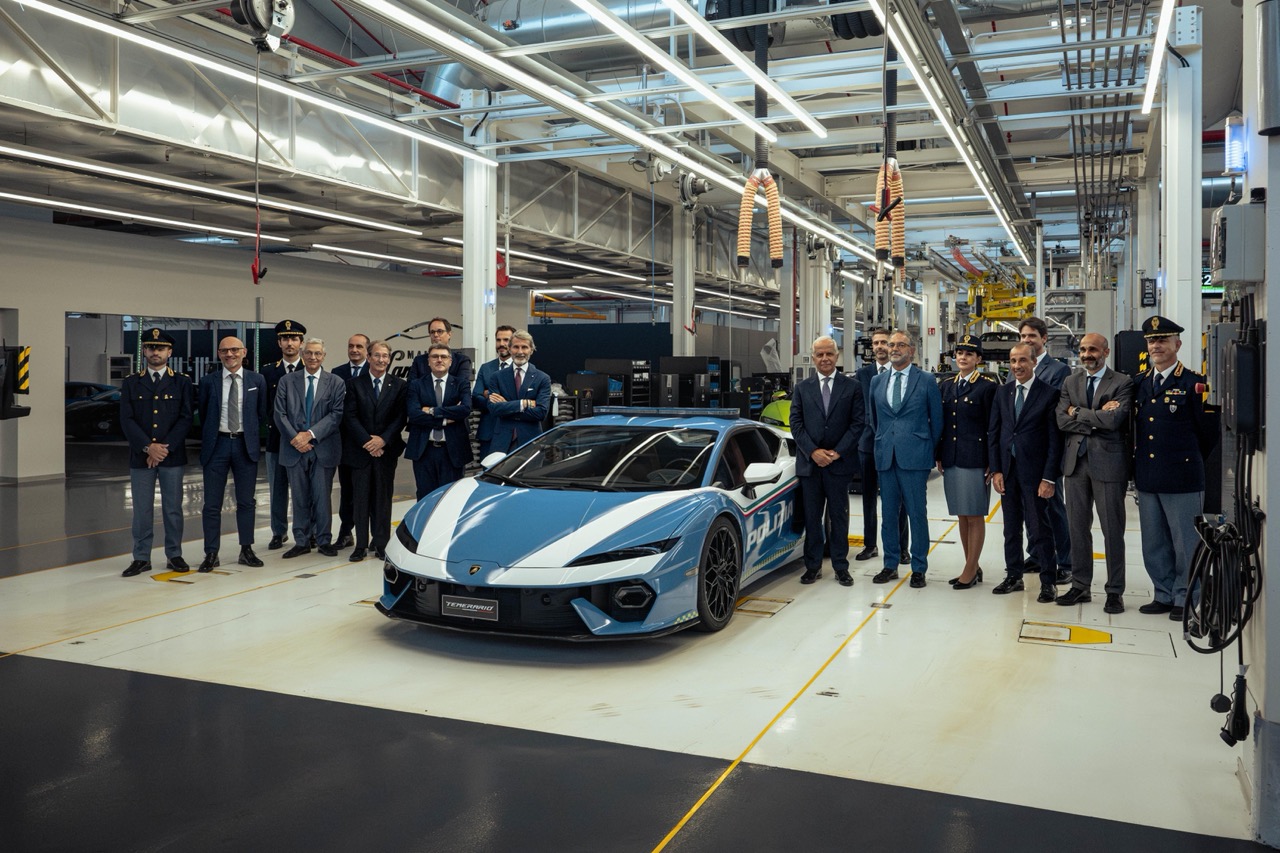 Lamborghini Temerario Polizia-anh-3.jpeg