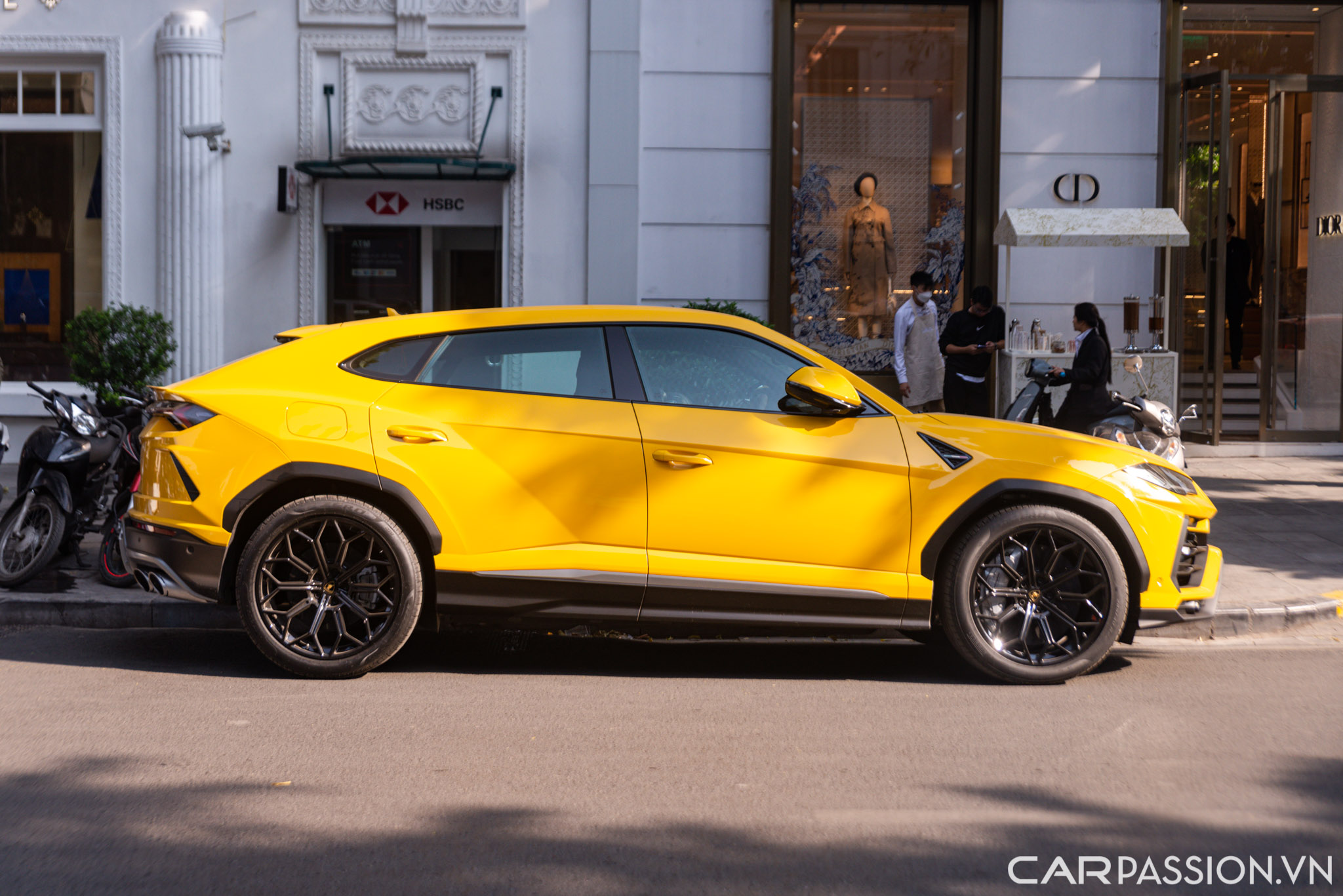 Lamborghini Urus mâm độc (16).jpg