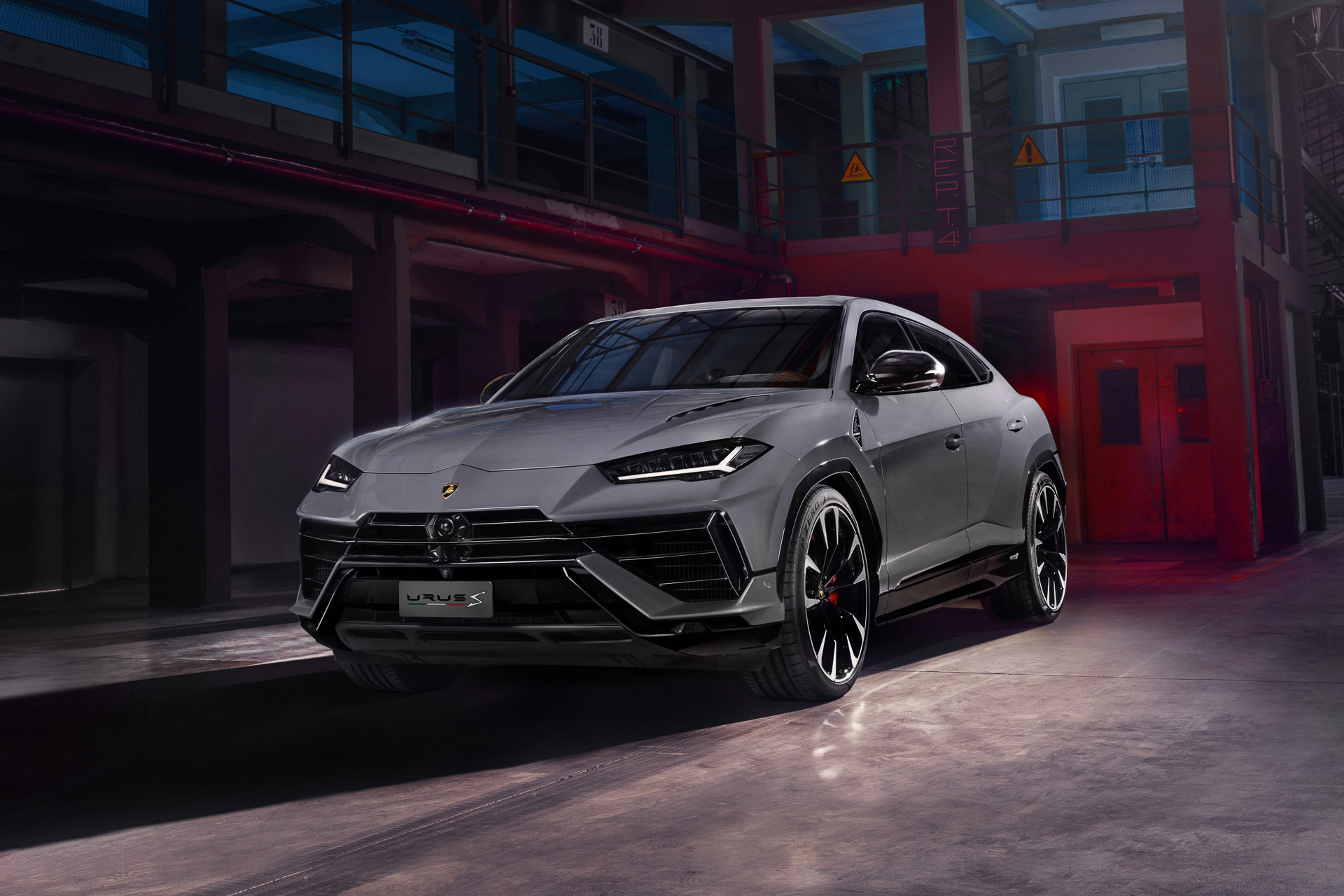 Lamborghini Urus S (5).JPG