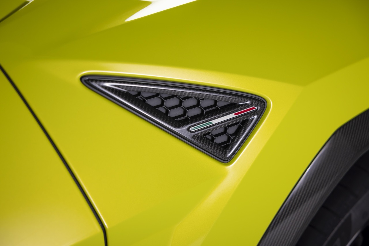 Lamborghini Urus SE Performante-anh-38.jpeg
