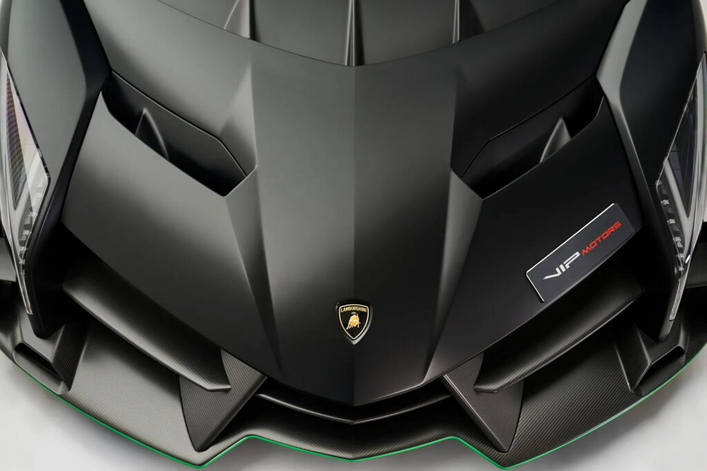 Lamborghini Veneno Roadster (11).jpg
