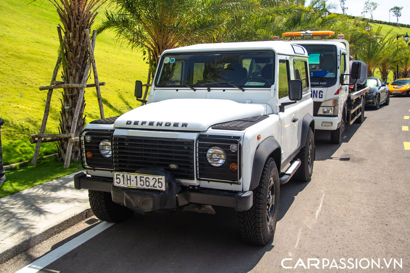 Land Rover Defender 90 (2).JPG