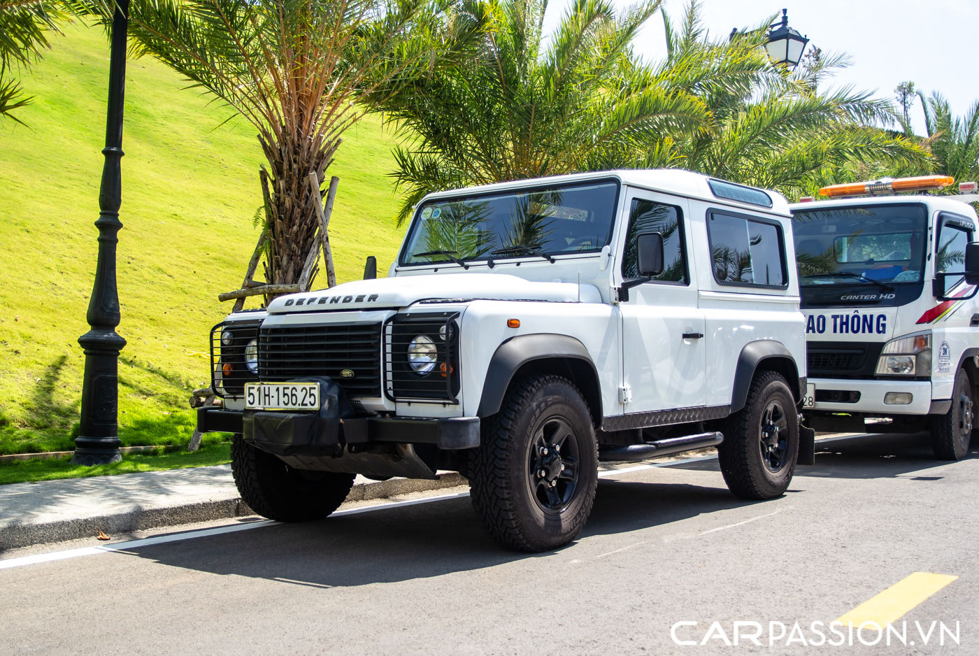 Land Rover Defender 90 (22).JPG