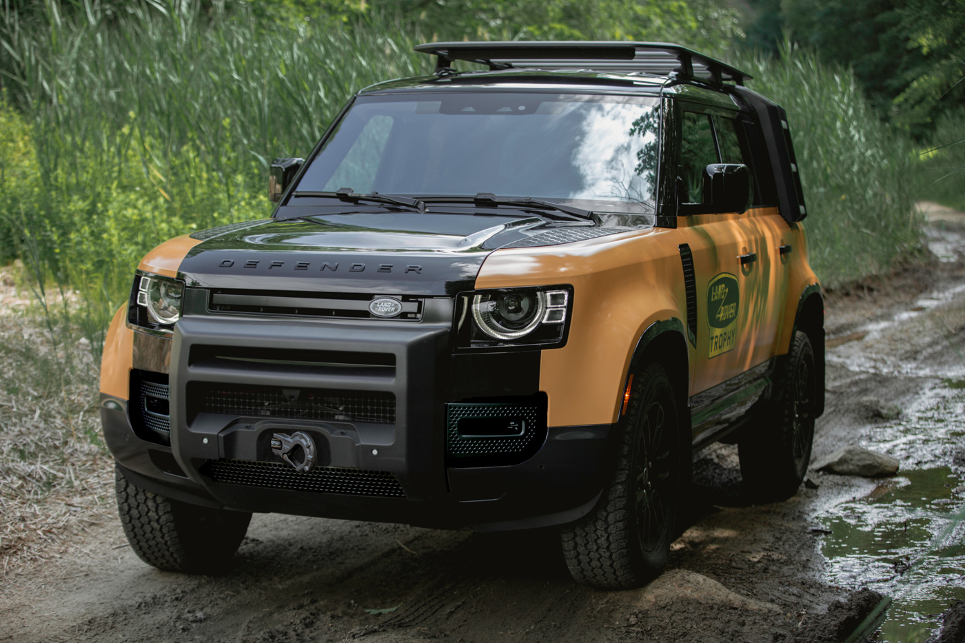 Land-Rover-Defender-L663-Trophy-Edition-6.jpg