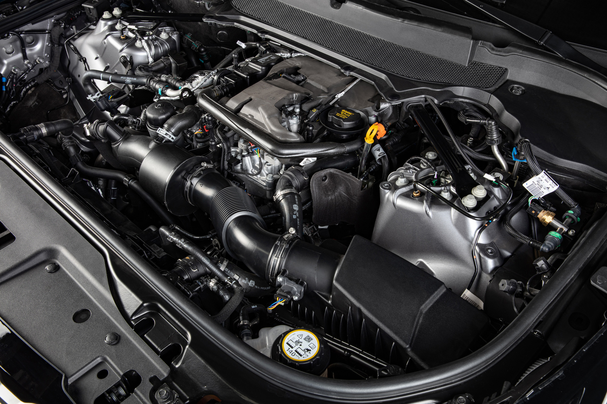 Land-Rover-Discovery-2021-ra-mat-anh-11.jpg
