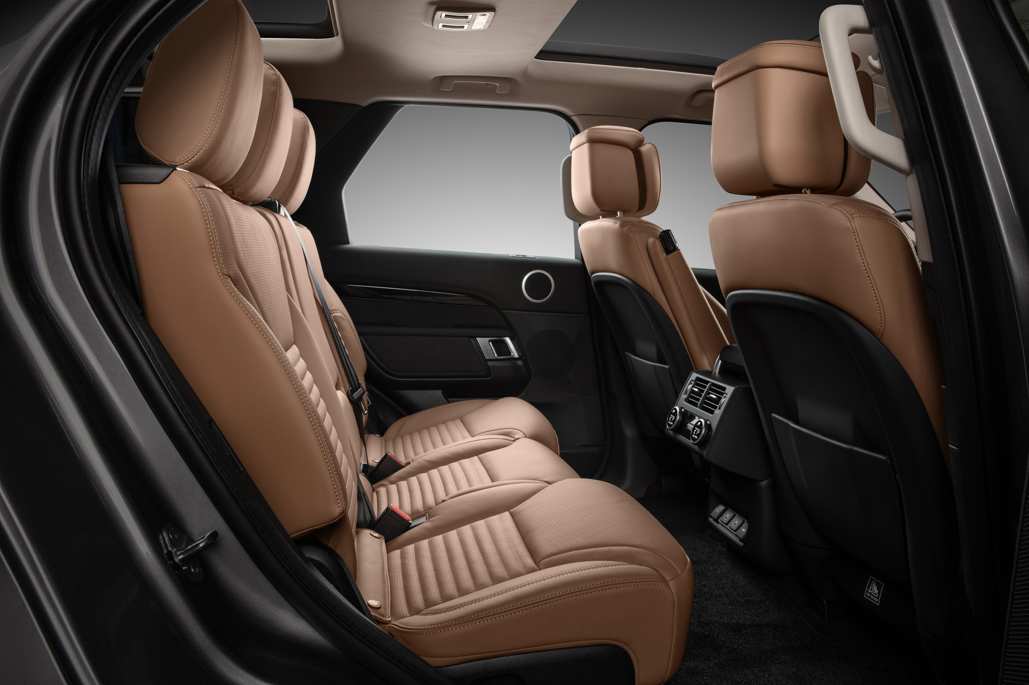 Land-Rover-Discovery-2021-ra-mat-anh-2.jpeg