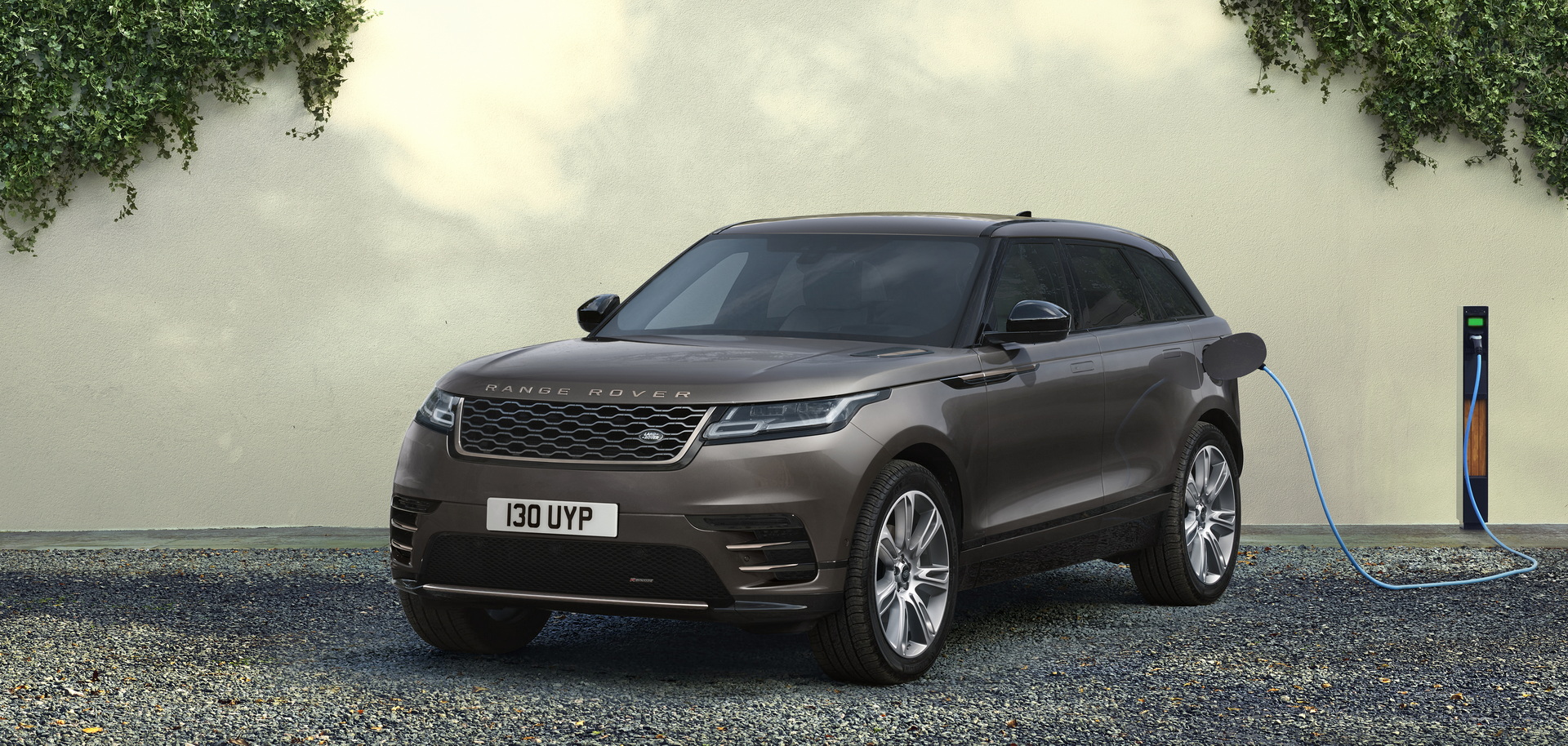Land-Rover-ra-mắt-Range-Rover-Velar-2022-với-nhiều-nâng-cấp (13).jpg