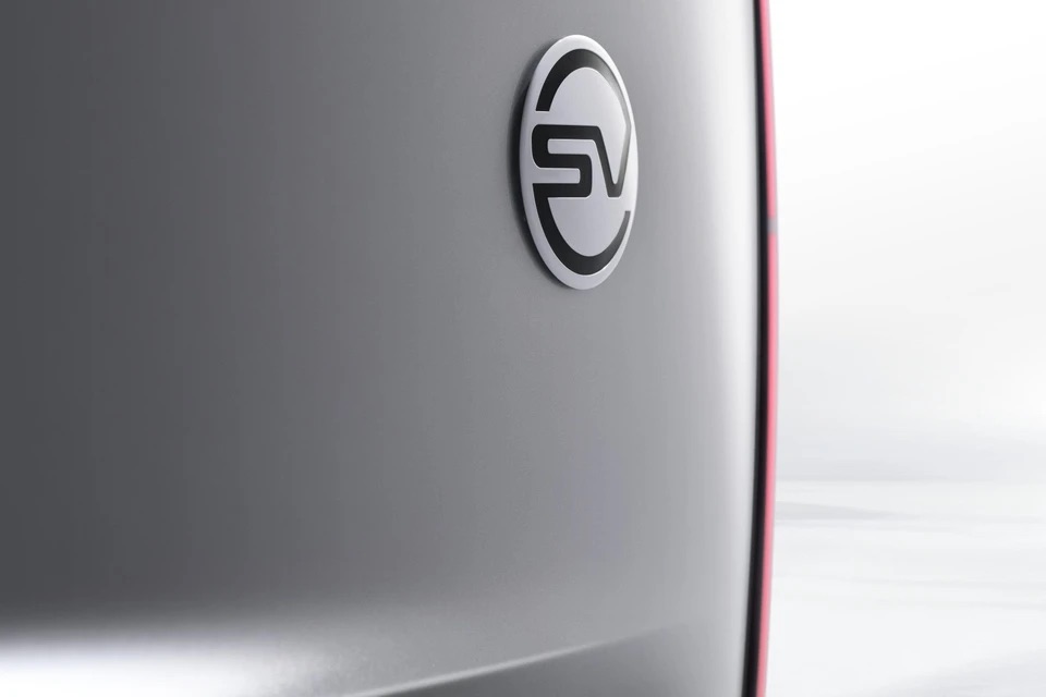 Land_Rover_Range_Rover_SV_Ultra_22.jpg
