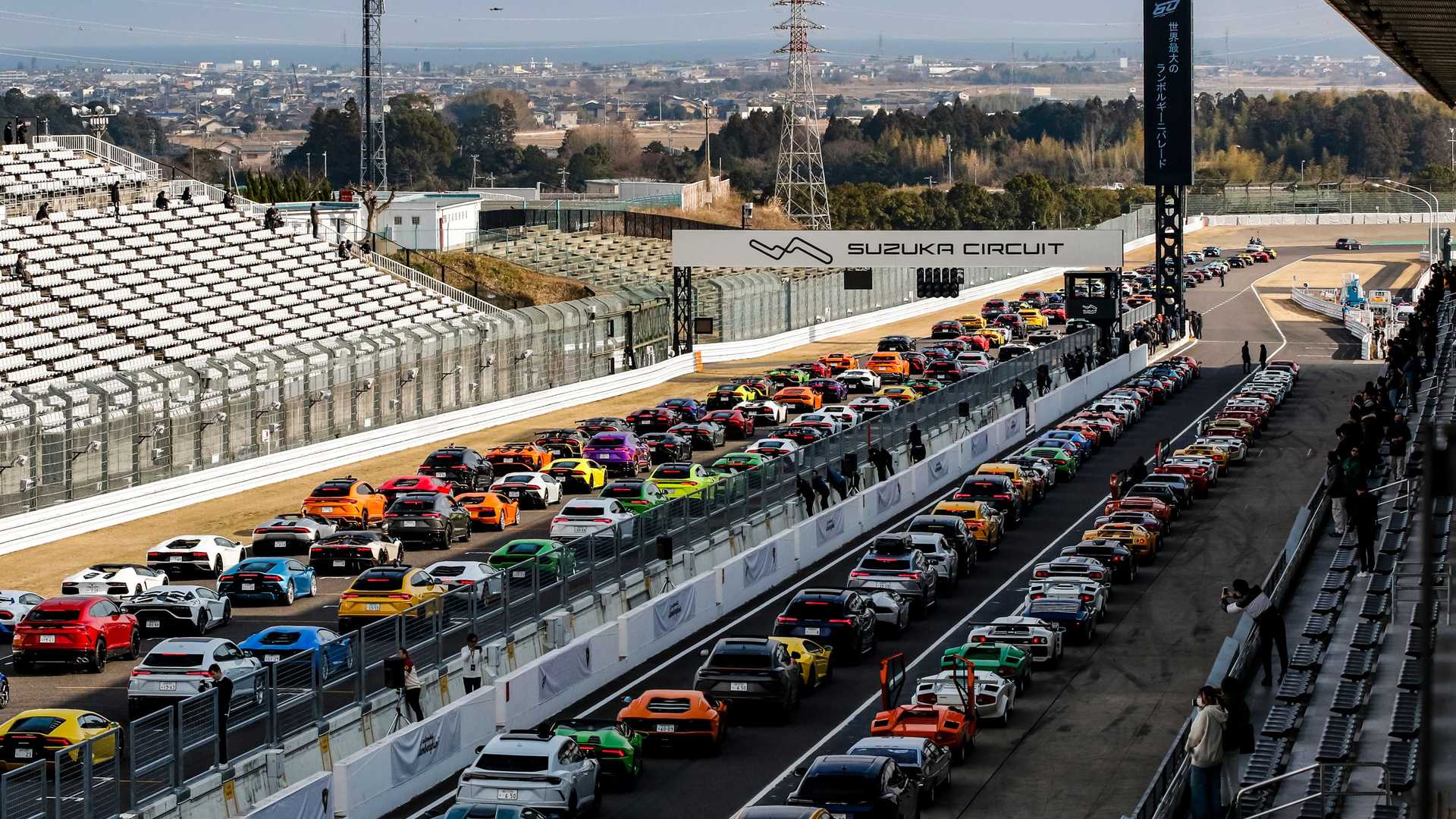 largest-parade-of-lamborghini-cars-at-the-suzuka-circuit (4).jpg