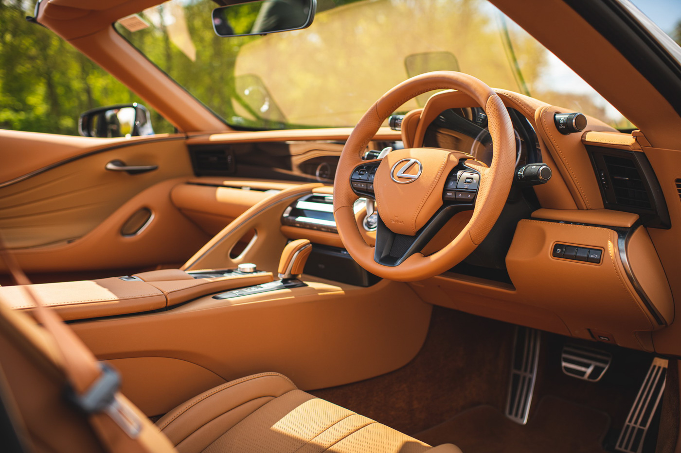LC 500 Convertible (5).JPG