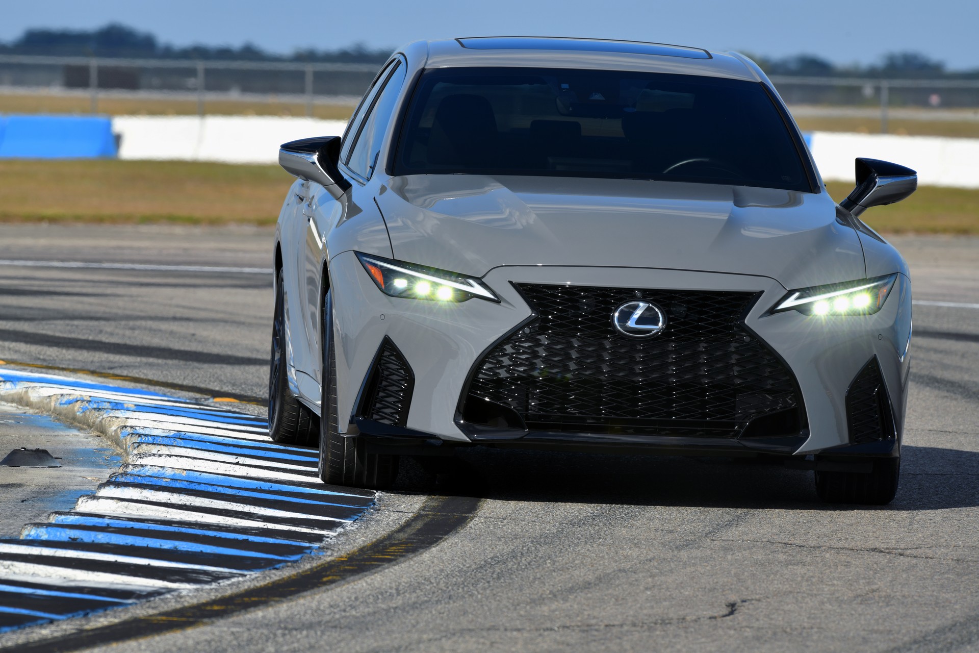 lexus (28).jpg