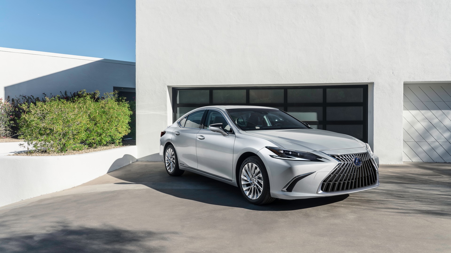 Lexus ES (1).jpg