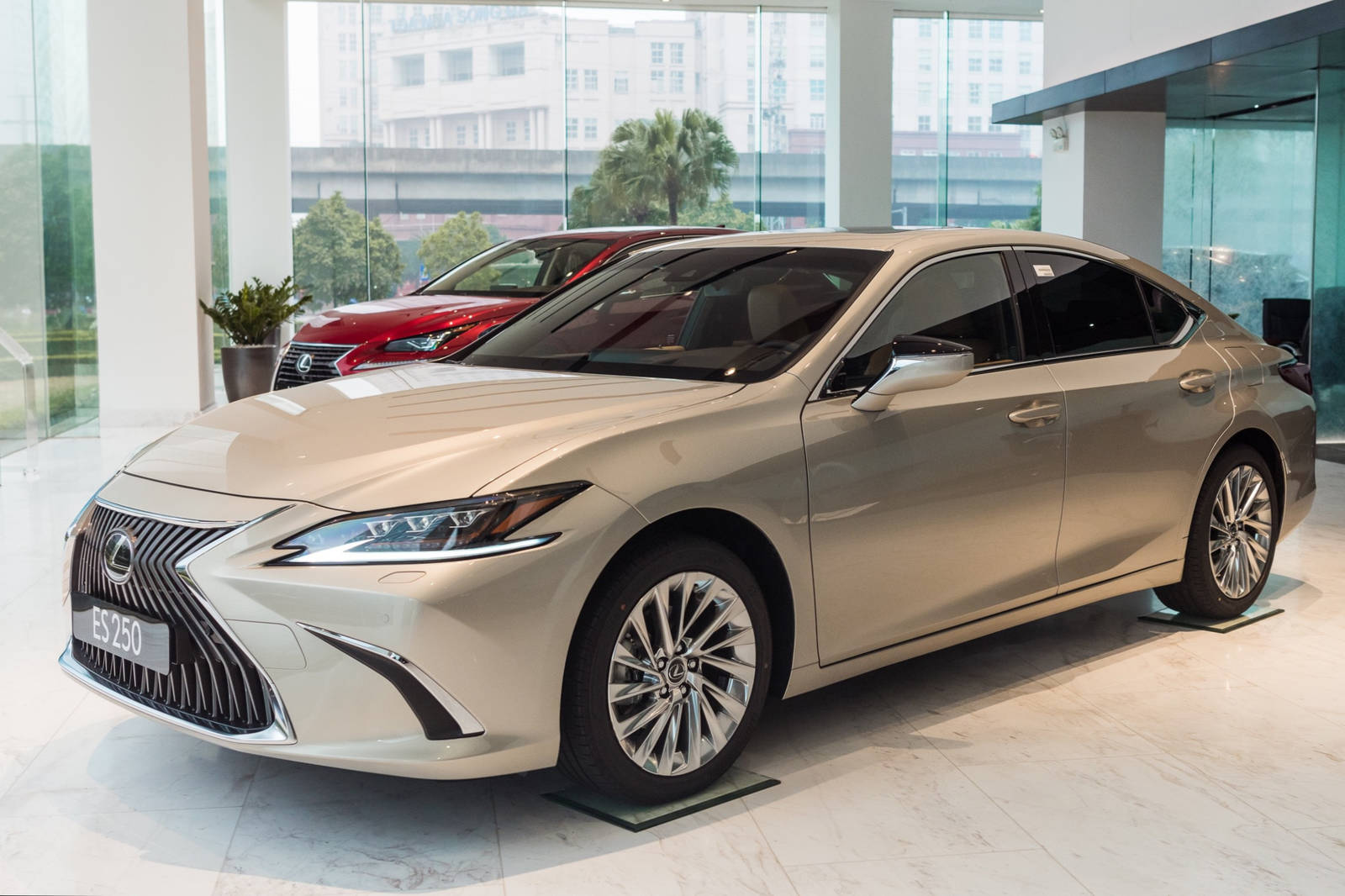 lexus-es-250-2020-3.jpg