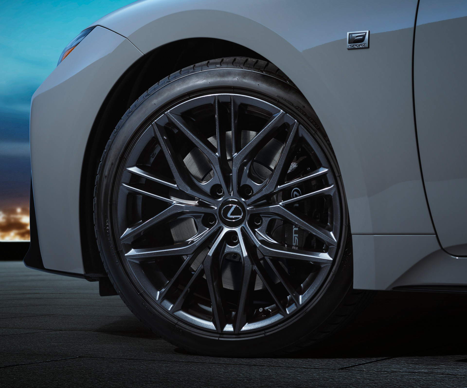 Lexus IS 500 (33).JPG