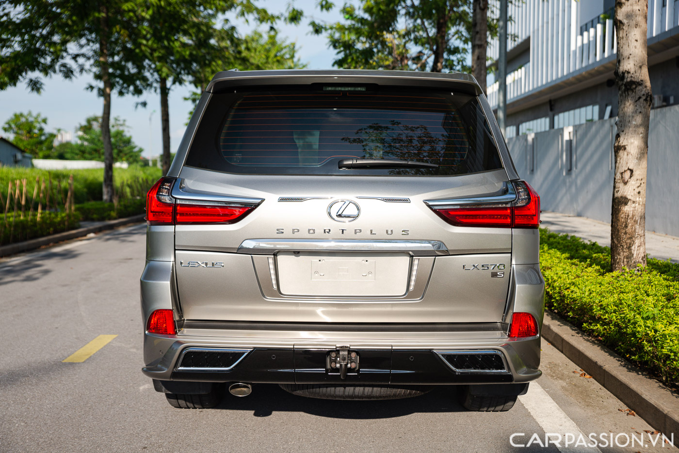 Lexus LX 570 SportPlus (1).JPG