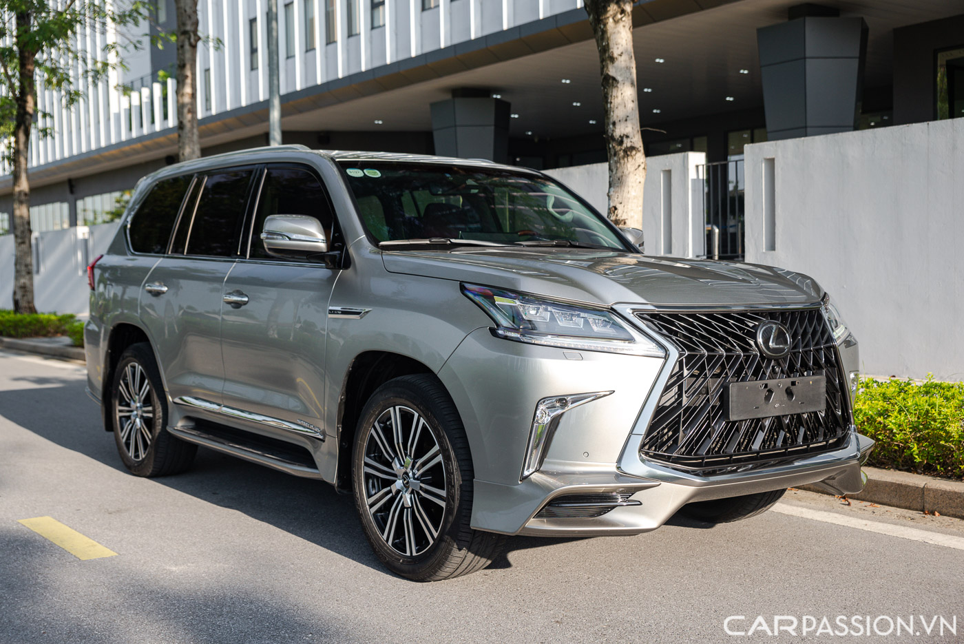 Lexus LX 570 SportPlus (12).JPG