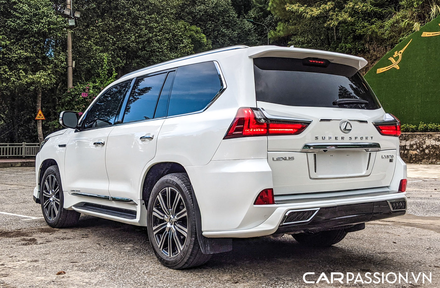 Lexus LX 570 upgraded (16).JPG