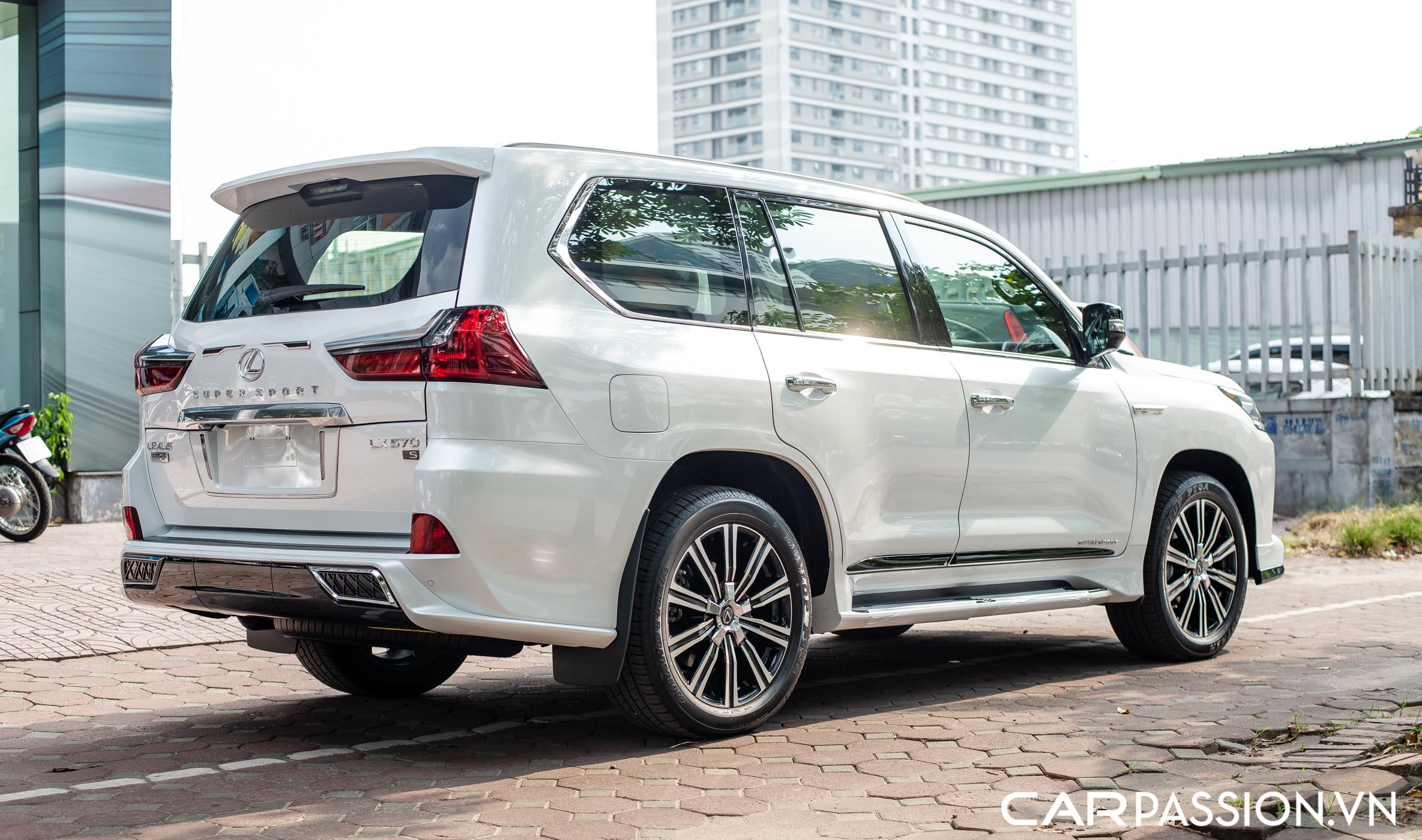 Lexus LX570 MBS 2021 (7).JPG