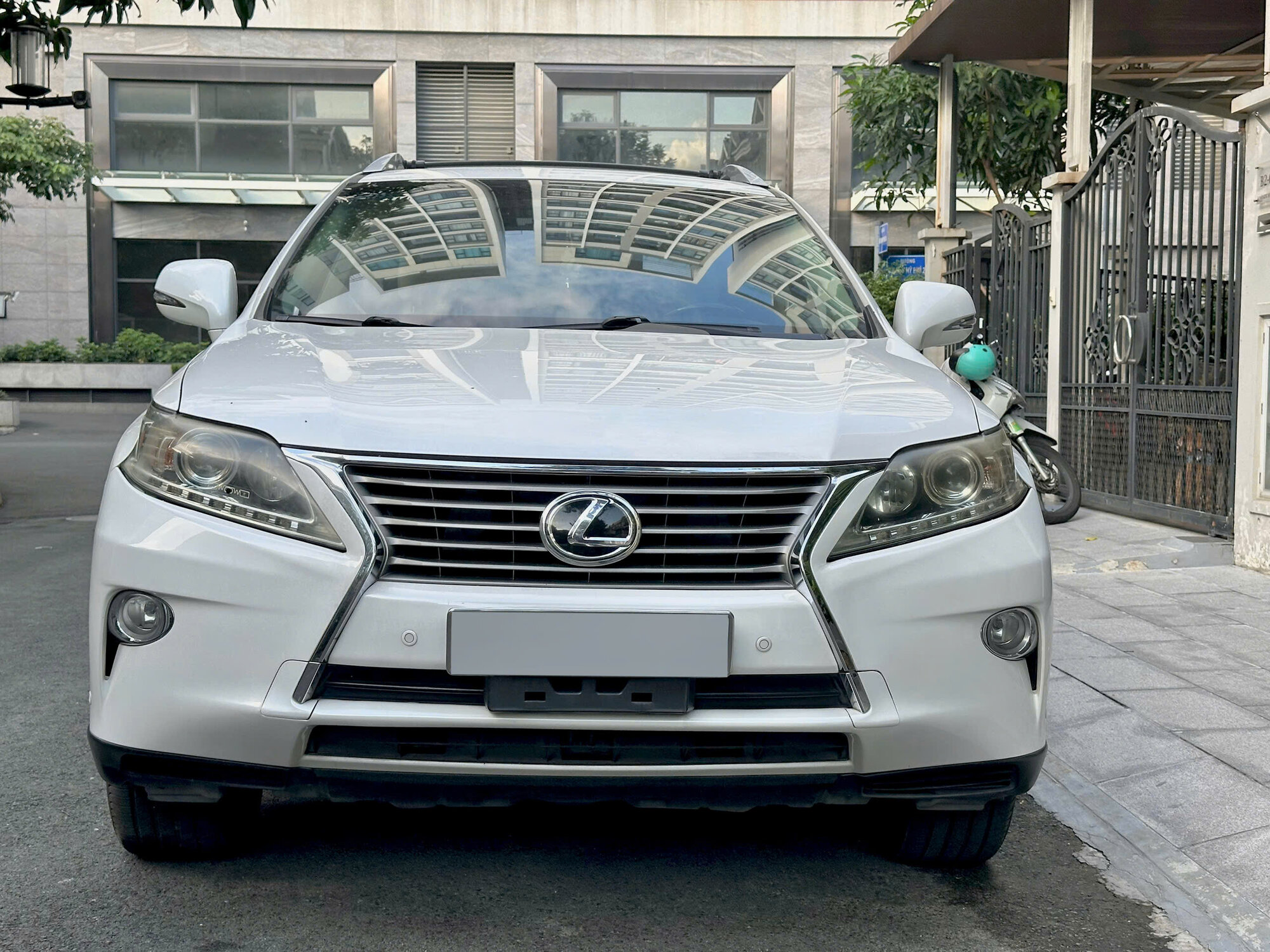 Lexus-RX-350-2011-lướt-đẹp-170000-km (1).jpg