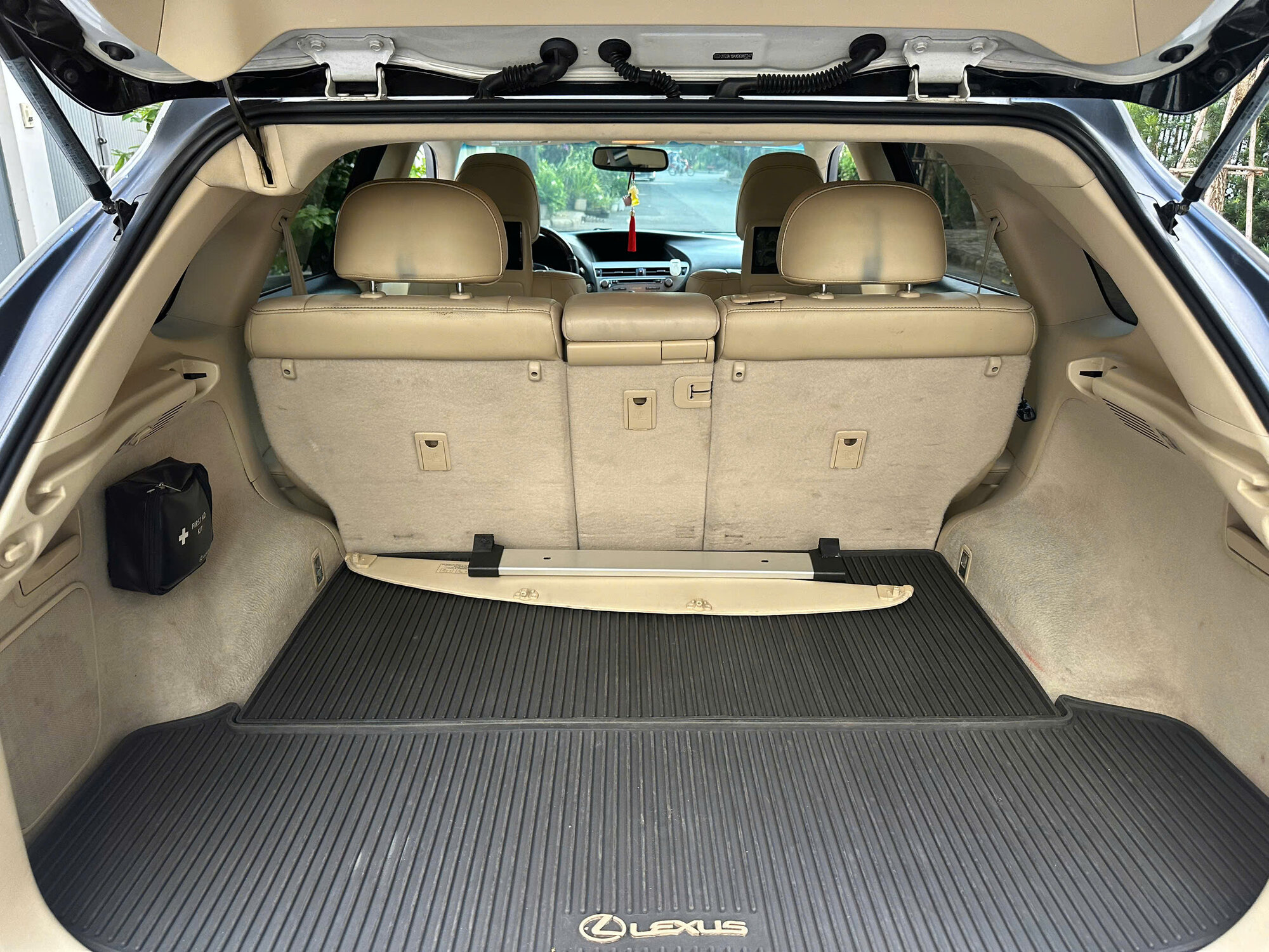 Lexus-RX-350-2011-lướt-đẹp-170000-km (13).jpg