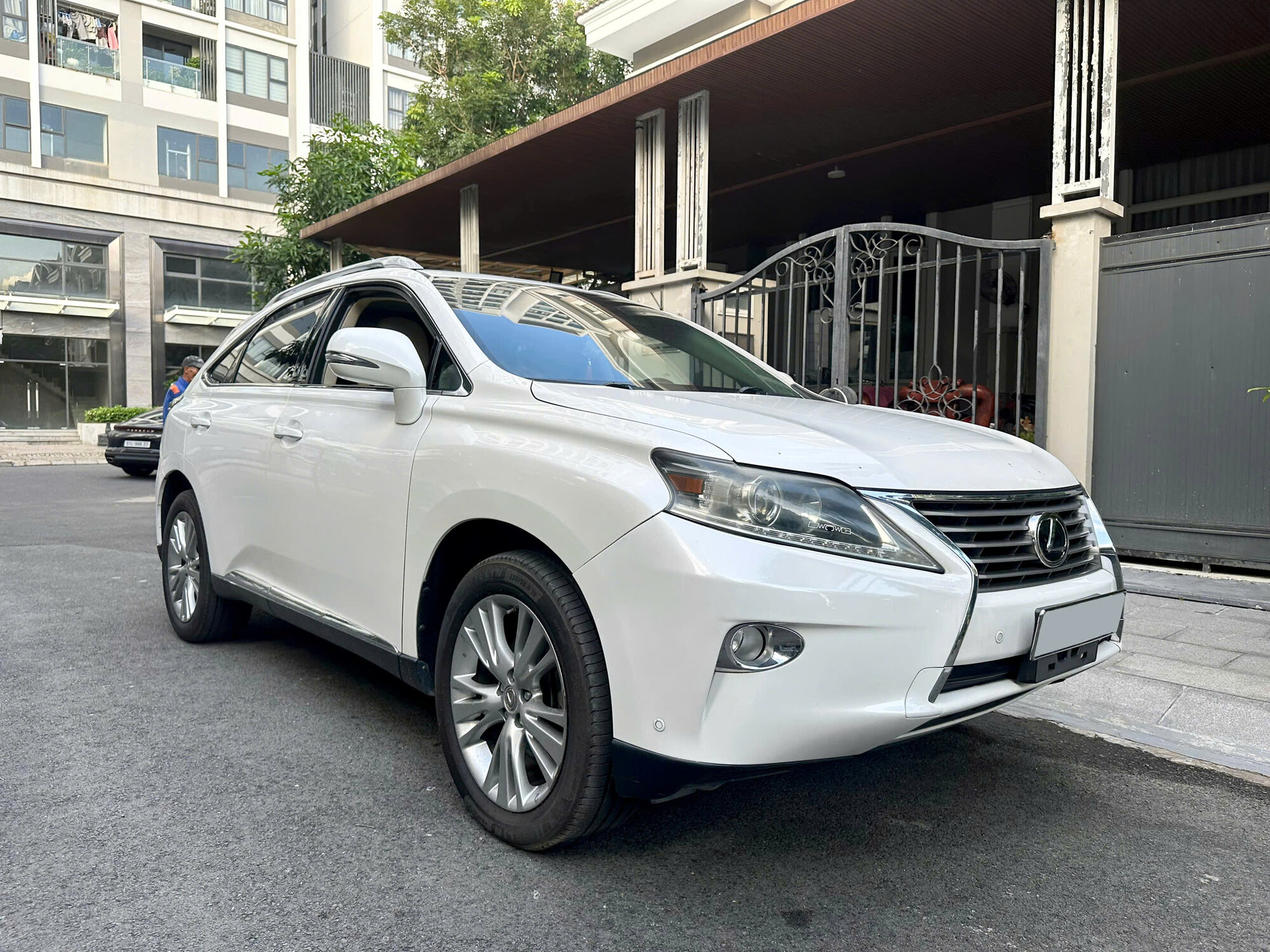 Lexus-RX-350-2011-lướt-đẹp-170000-km (16).jpg