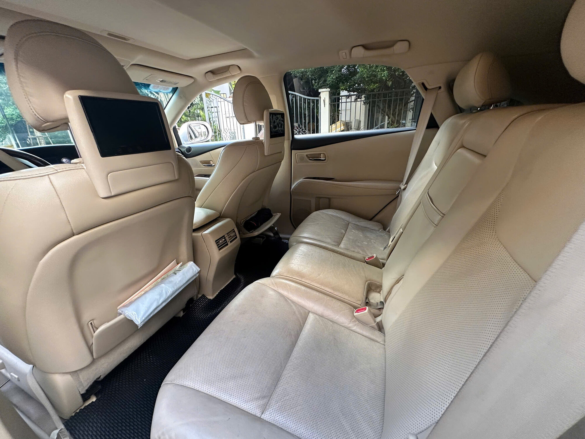 Lexus-RX-350-2011-lướt-đẹp-170000-km (18).jpg