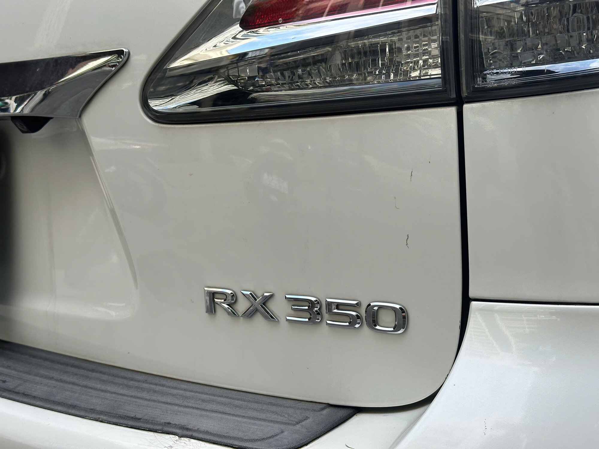 Lexus-RX-350-2011-lướt-đẹp-170000-km (8).jpg