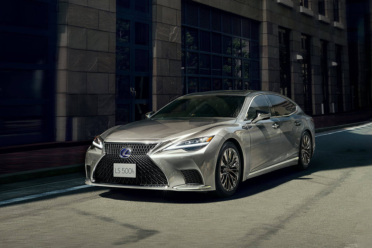 lexus_ls_500h.jpg