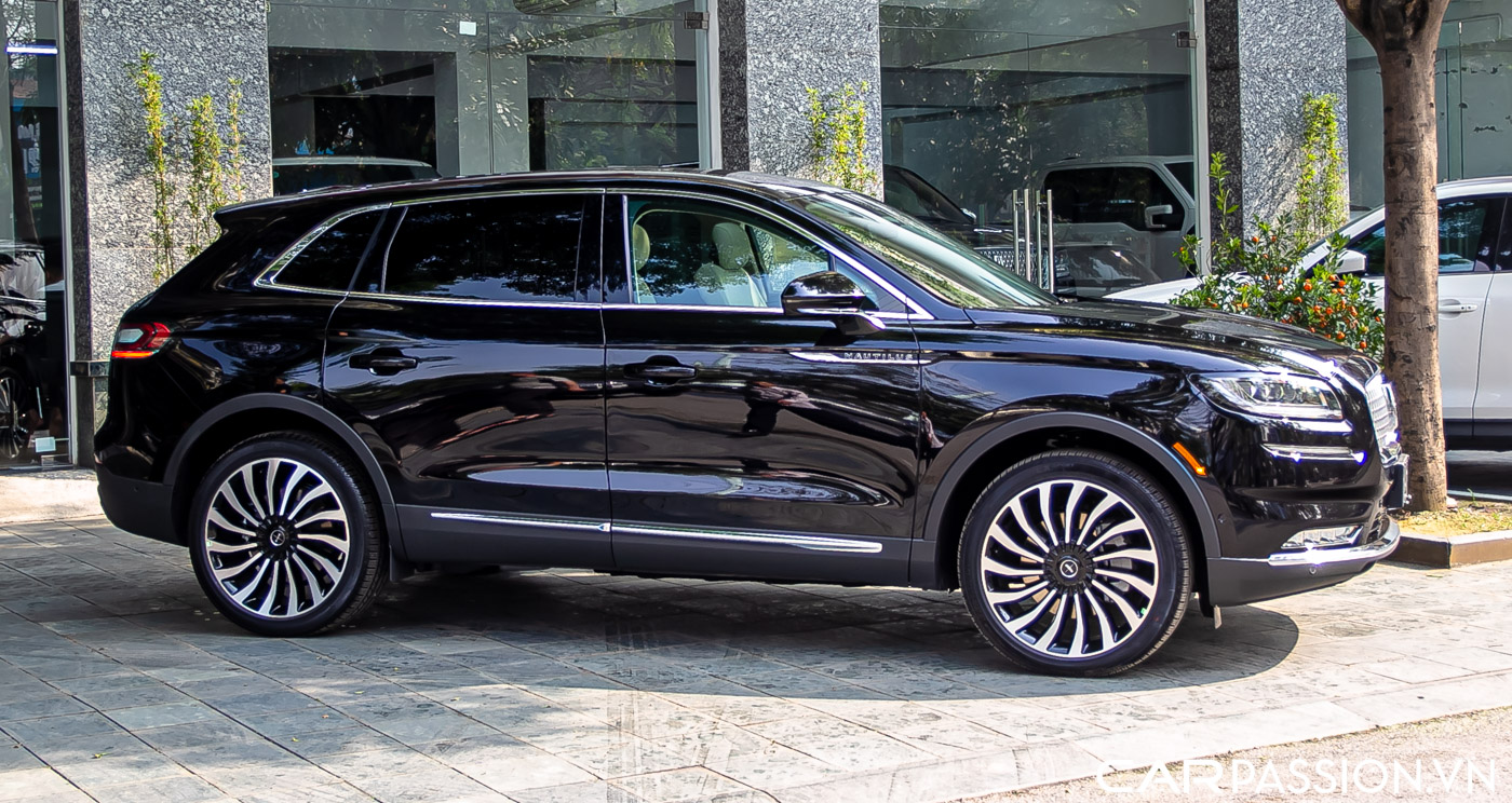 Lincoln Nautilus (11).JPG