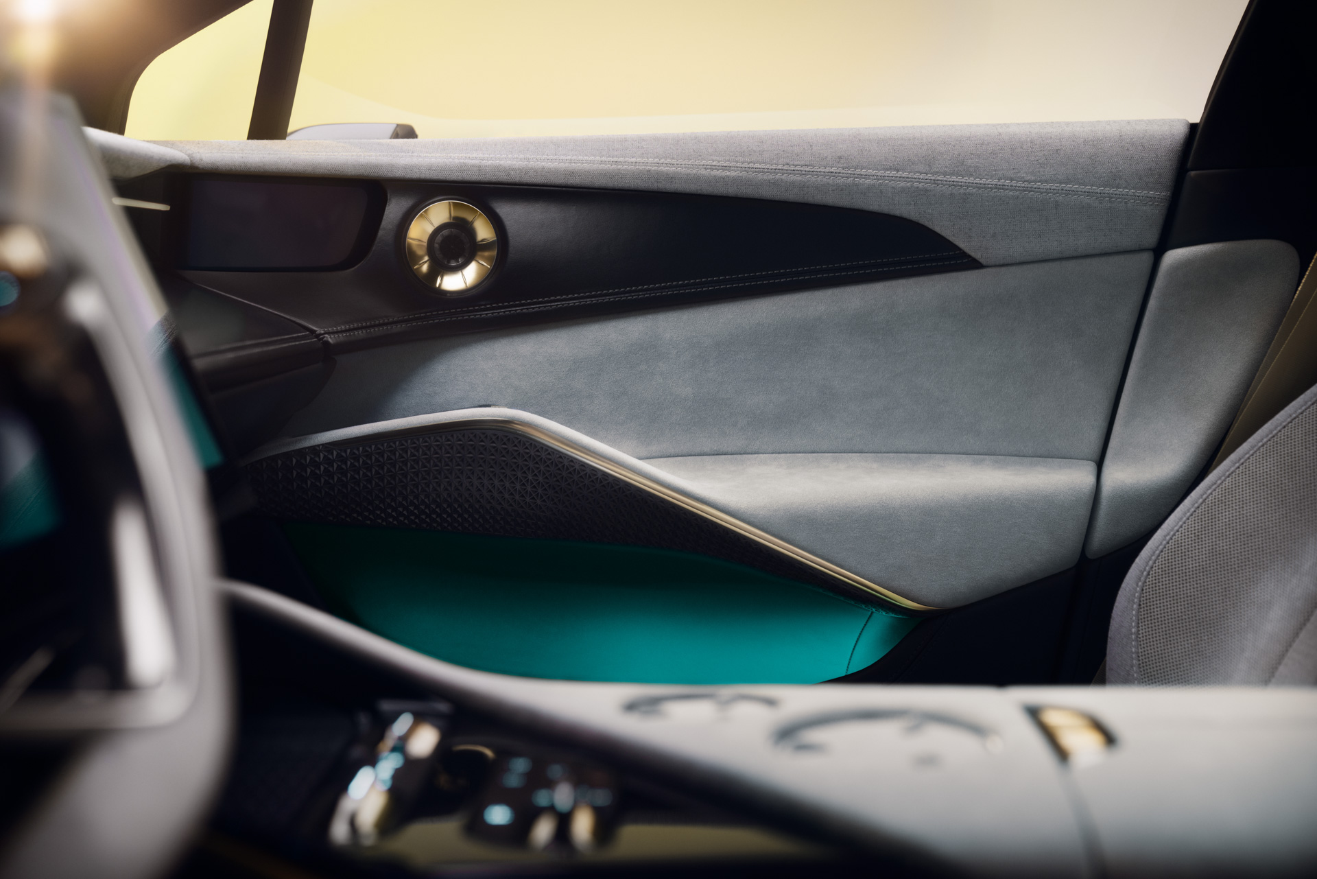 Lotus Eletre (18).jpg