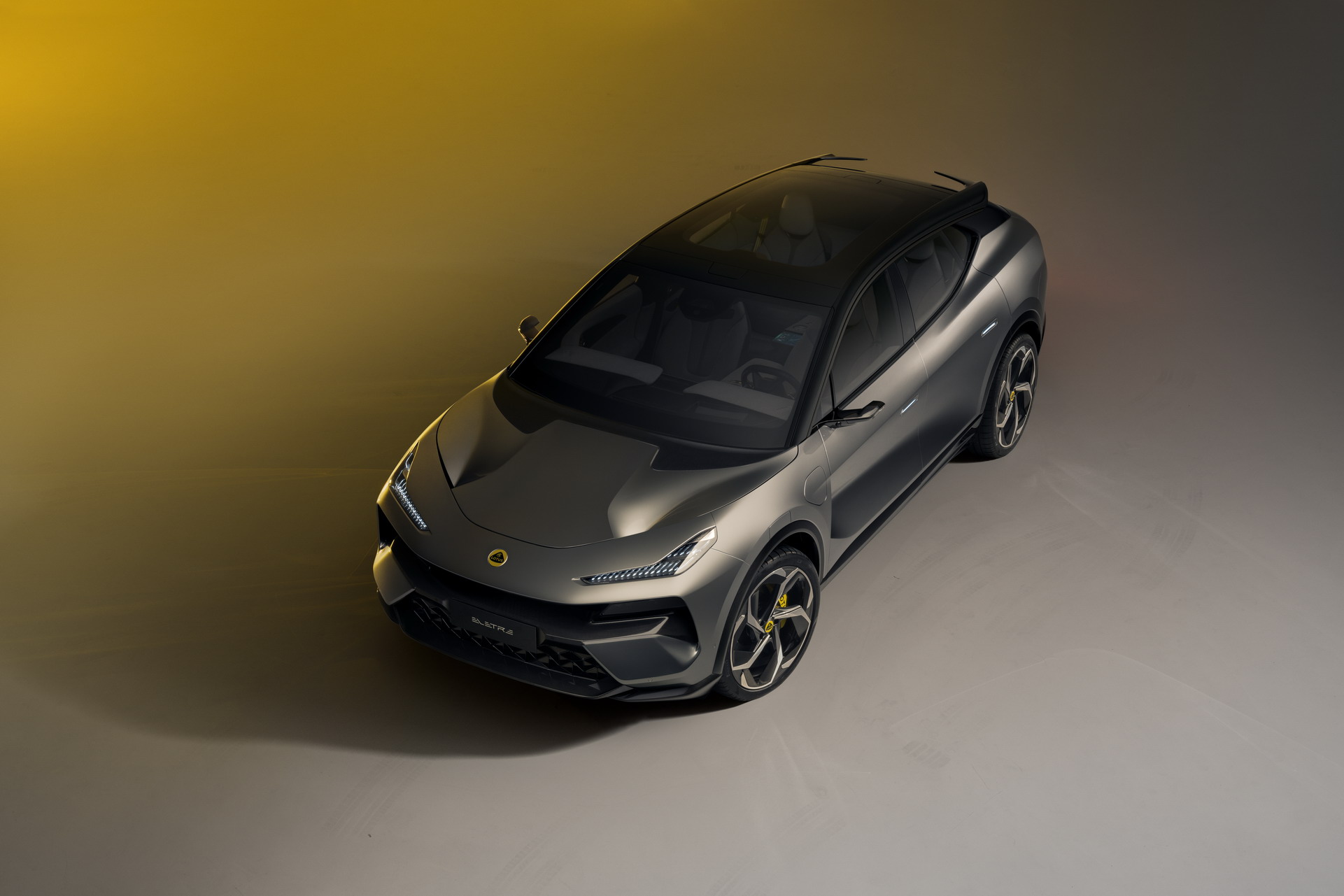 Lotus Eletre (2).jpg