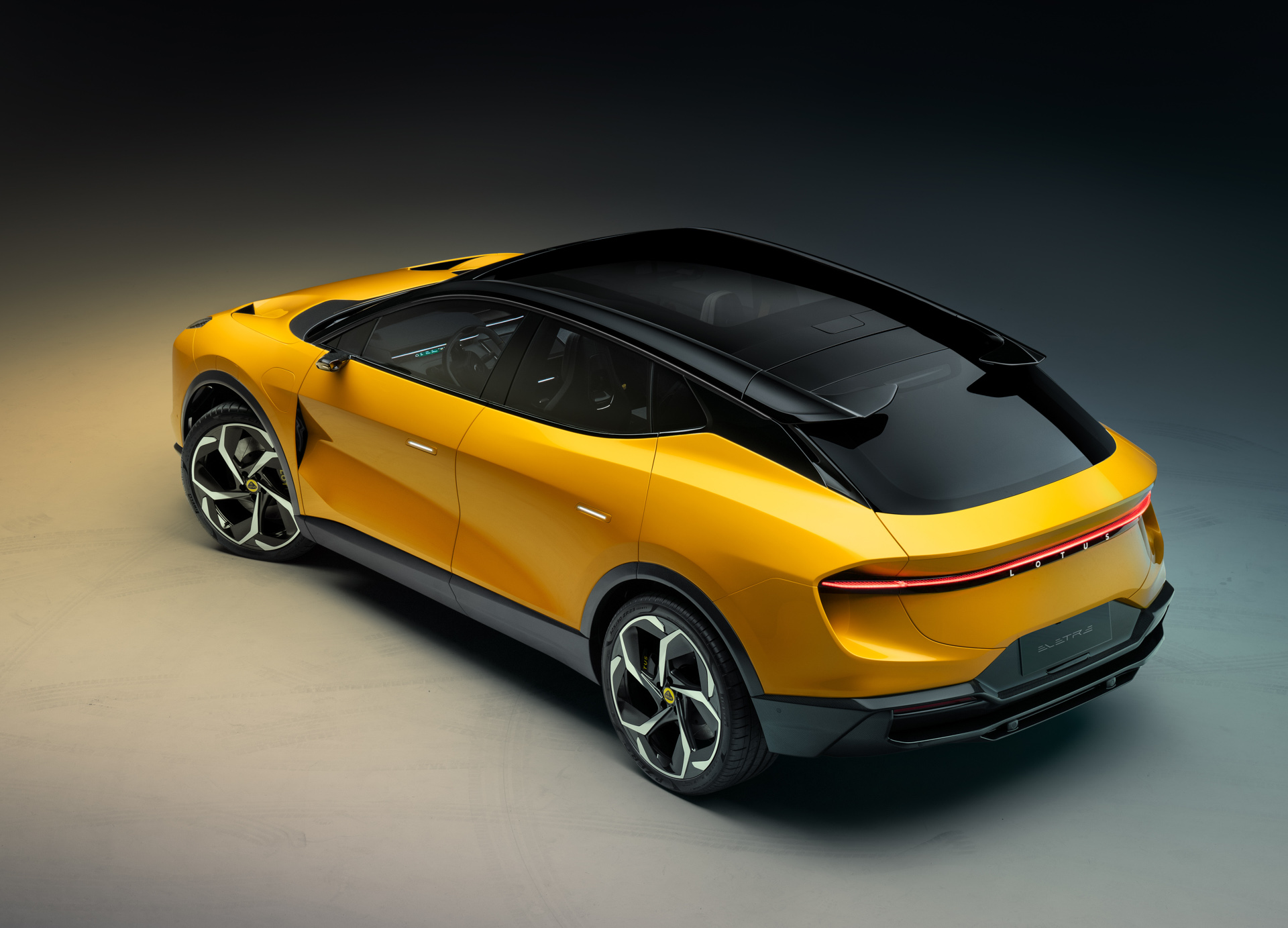 Lotus Eletre (9).jpg