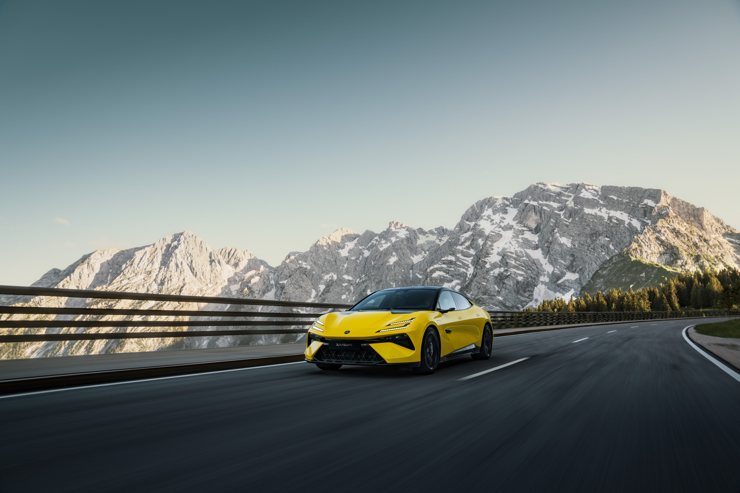 Lotus Emeya-anh-_21.jpg