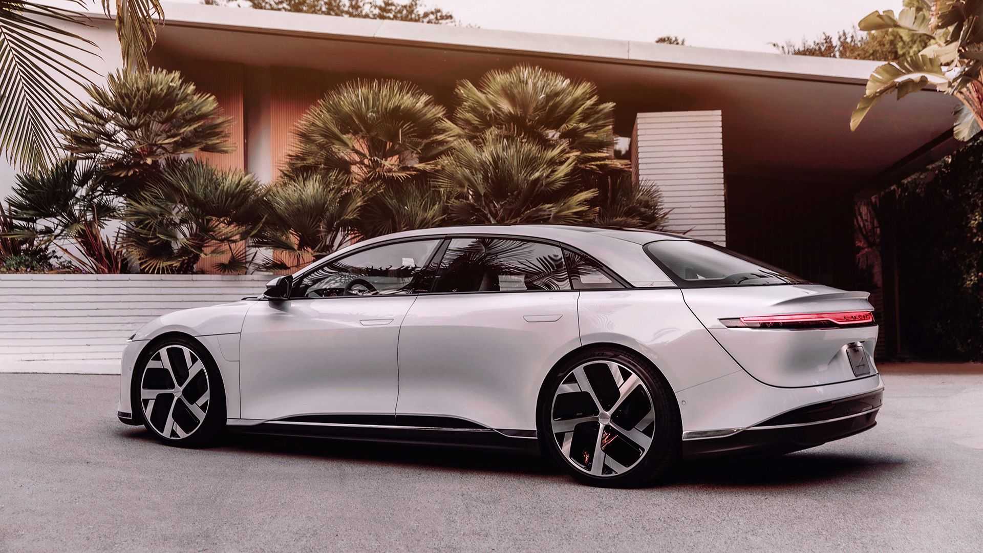 Lucid Air (11).jpg