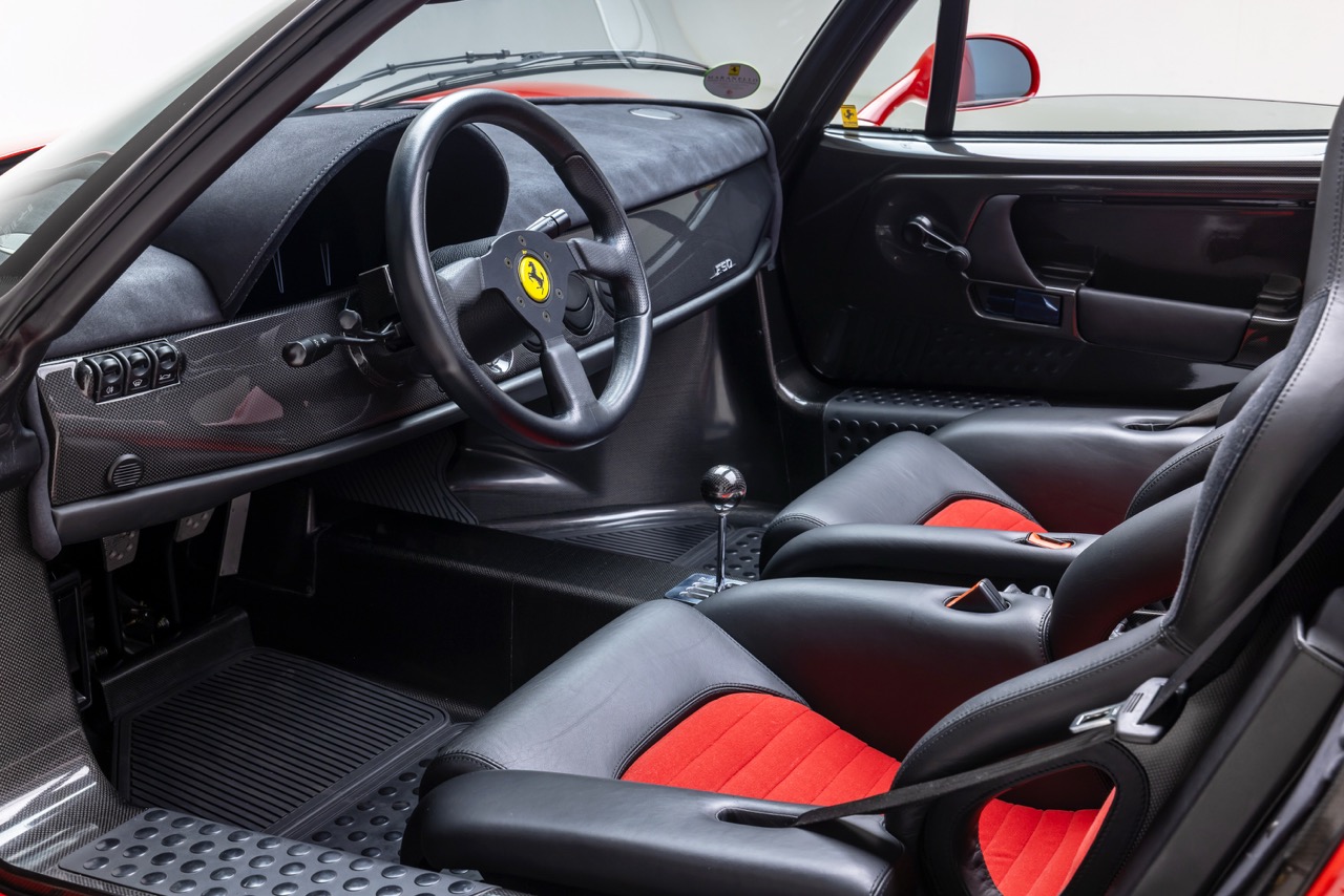 LV26_r0080 1997 Ferrari F50_006 Large.jpeg