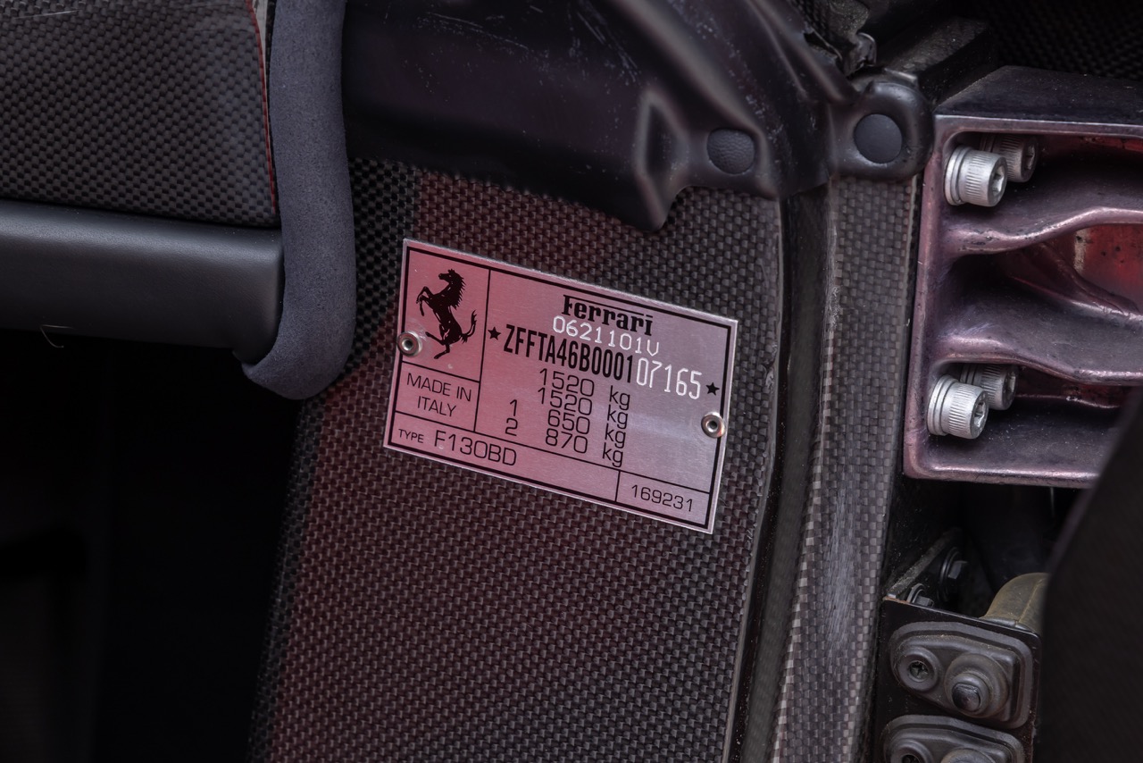 LV26_r0080 1997 Ferrari F50_107 Large.jpeg