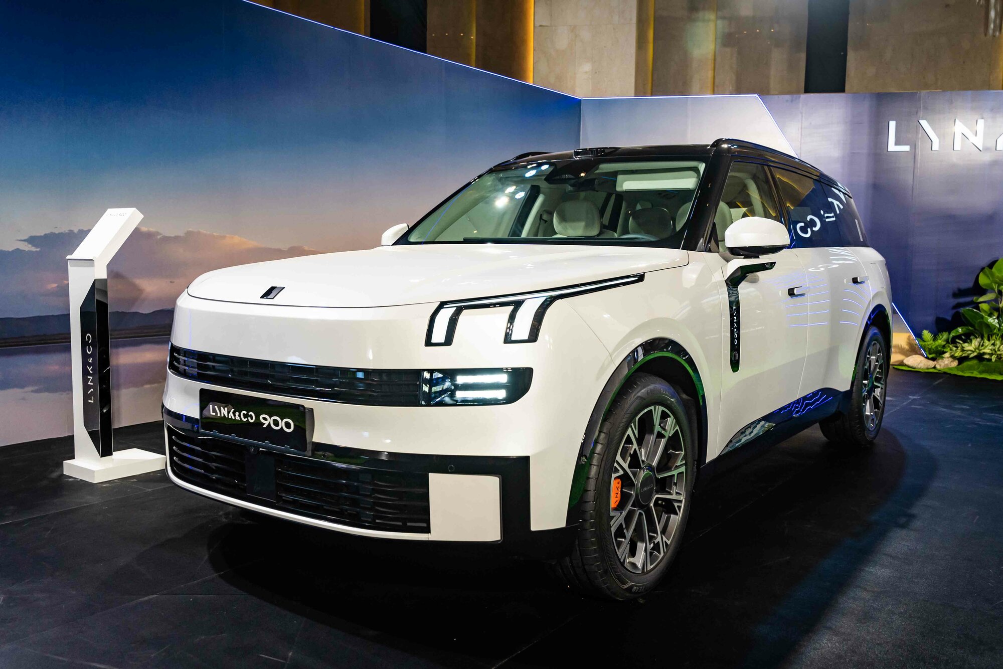 Lynk-Co-900-có-gì-với-giá-3069-tỷ-đồng (1).jpg