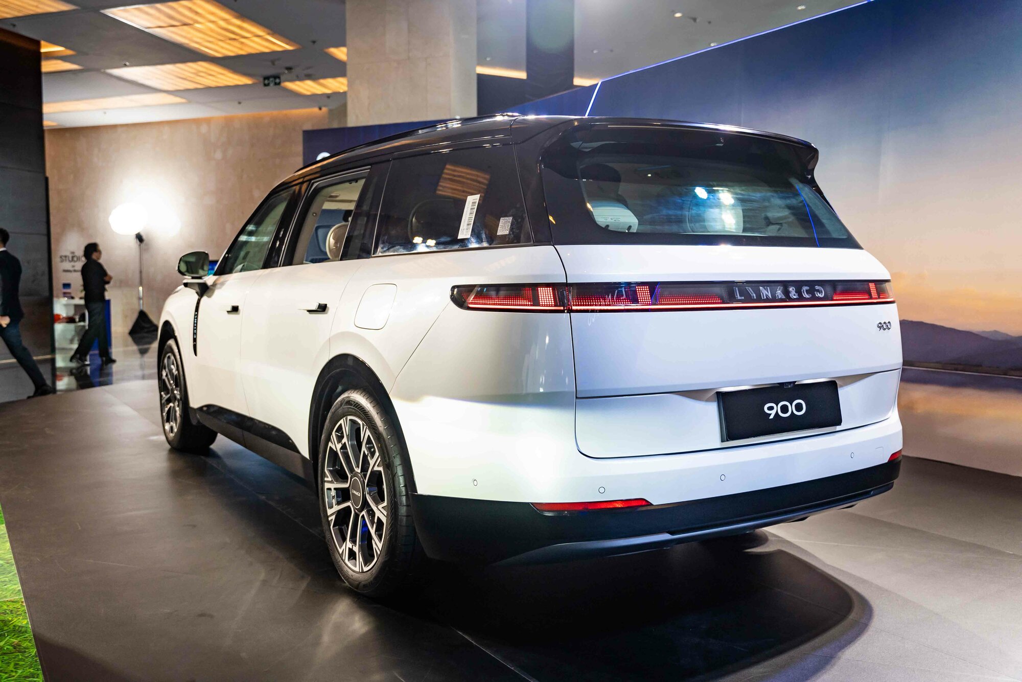 Lynk-Co-900-có-gì-với-giá-3069-tỷ-đồng (18).jpg