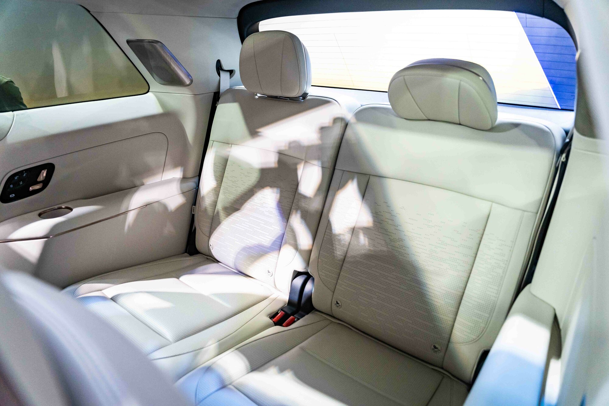 Lynk-Co-900-có-gì-với-giá-3069-tỷ-đồng (19).jpg