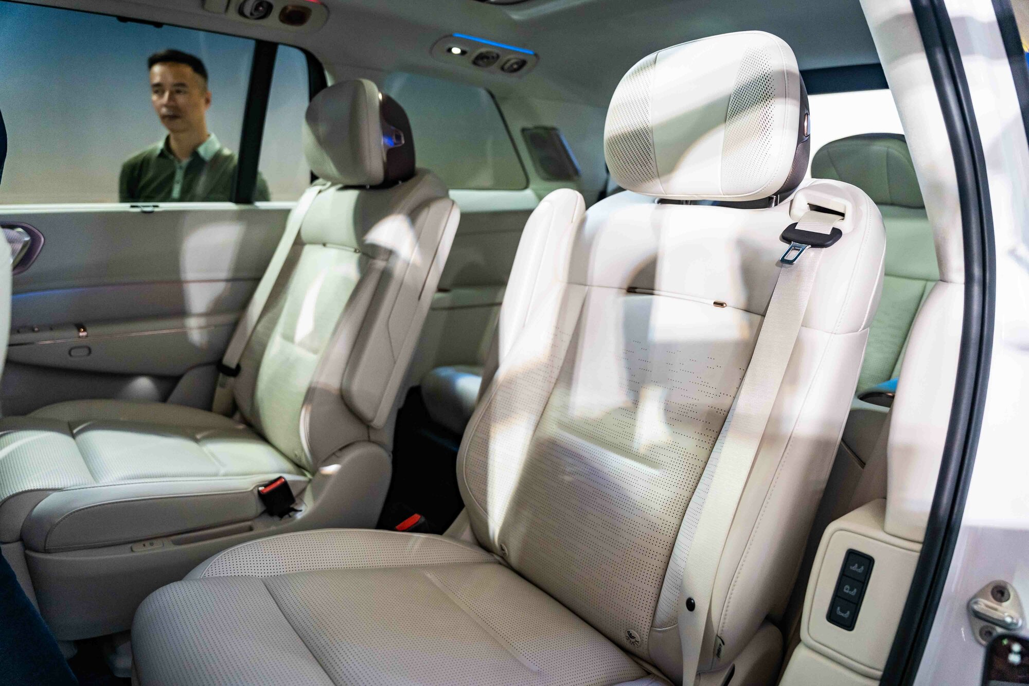 Lynk-Co-900-có-gì-với-giá-3069-tỷ-đồng (5).jpg