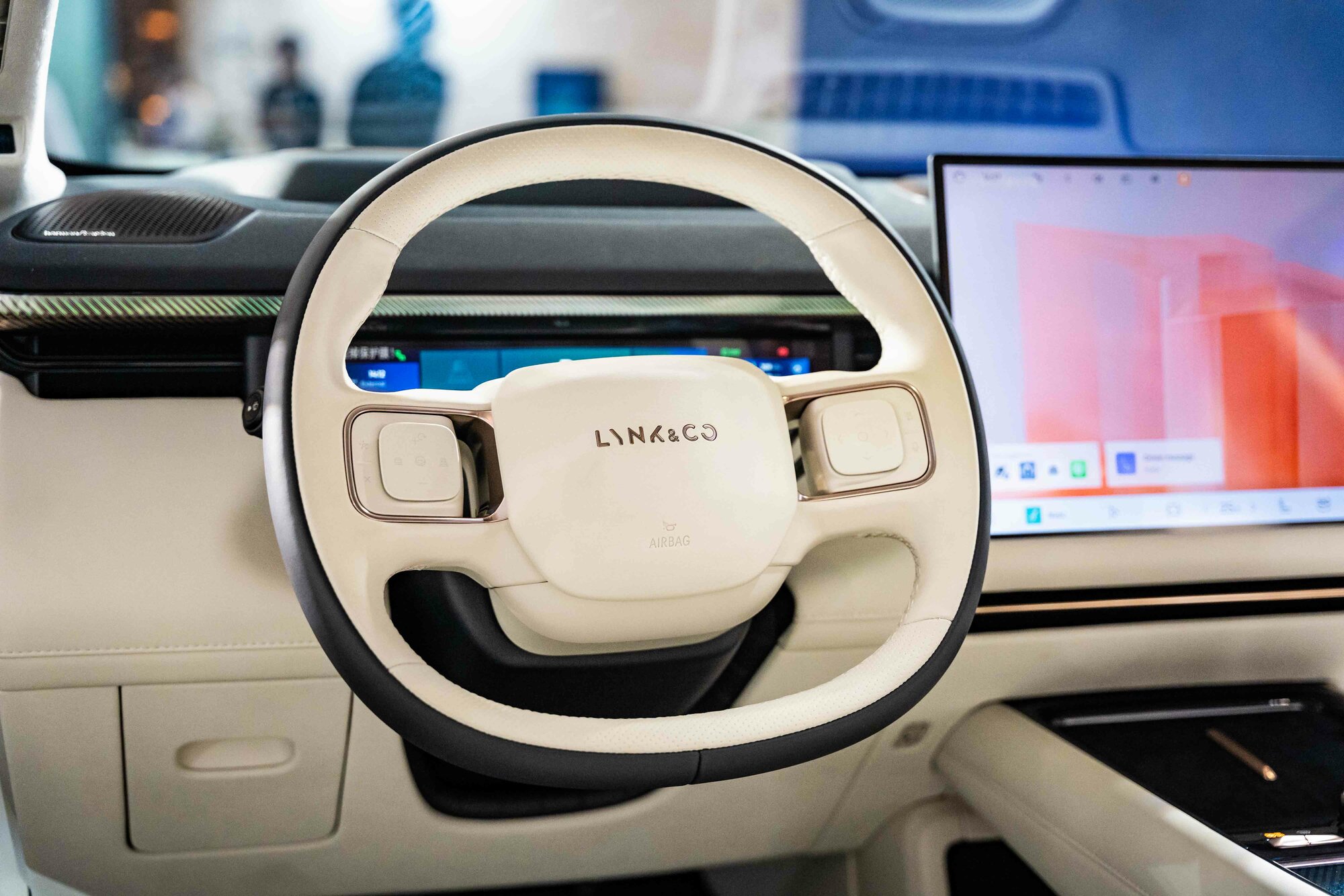 Lynk-Co-900-có-gì-với-giá-3069-tỷ-đồng (8).jpg