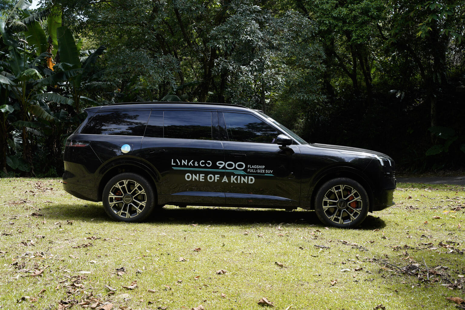 Lynk_Co_900_SUV_Full_Size_giá_hơn_3_tỷ_đồng (11).jpg