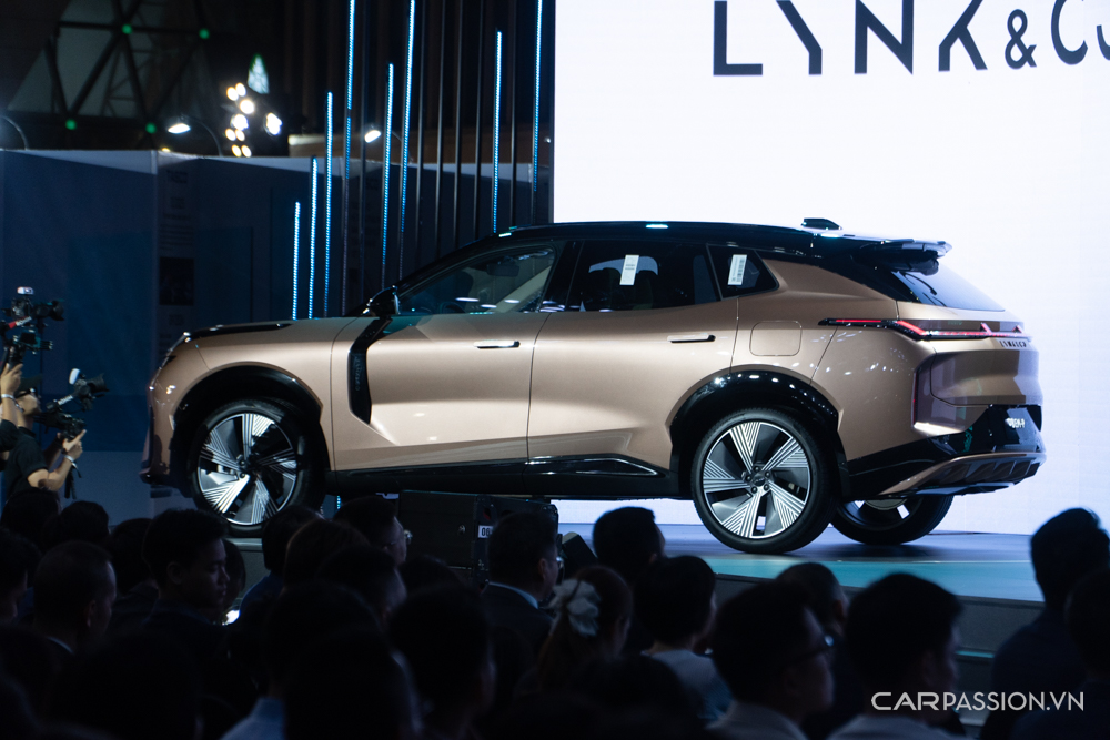 lynkco08-carpassion-anh--16.jpg